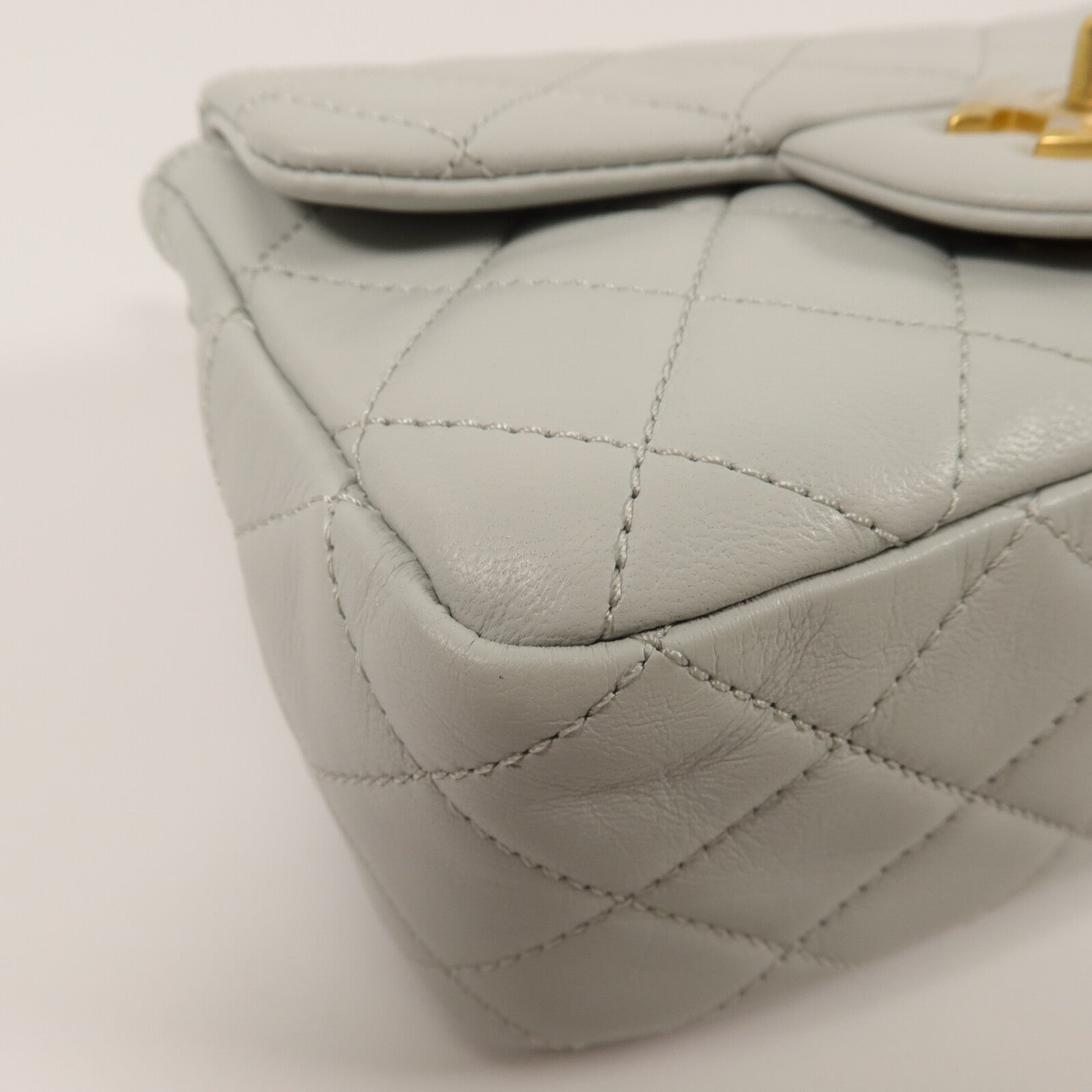 CHANEL 羊皮皮革Mini Classic 17鏈帶肩背袋