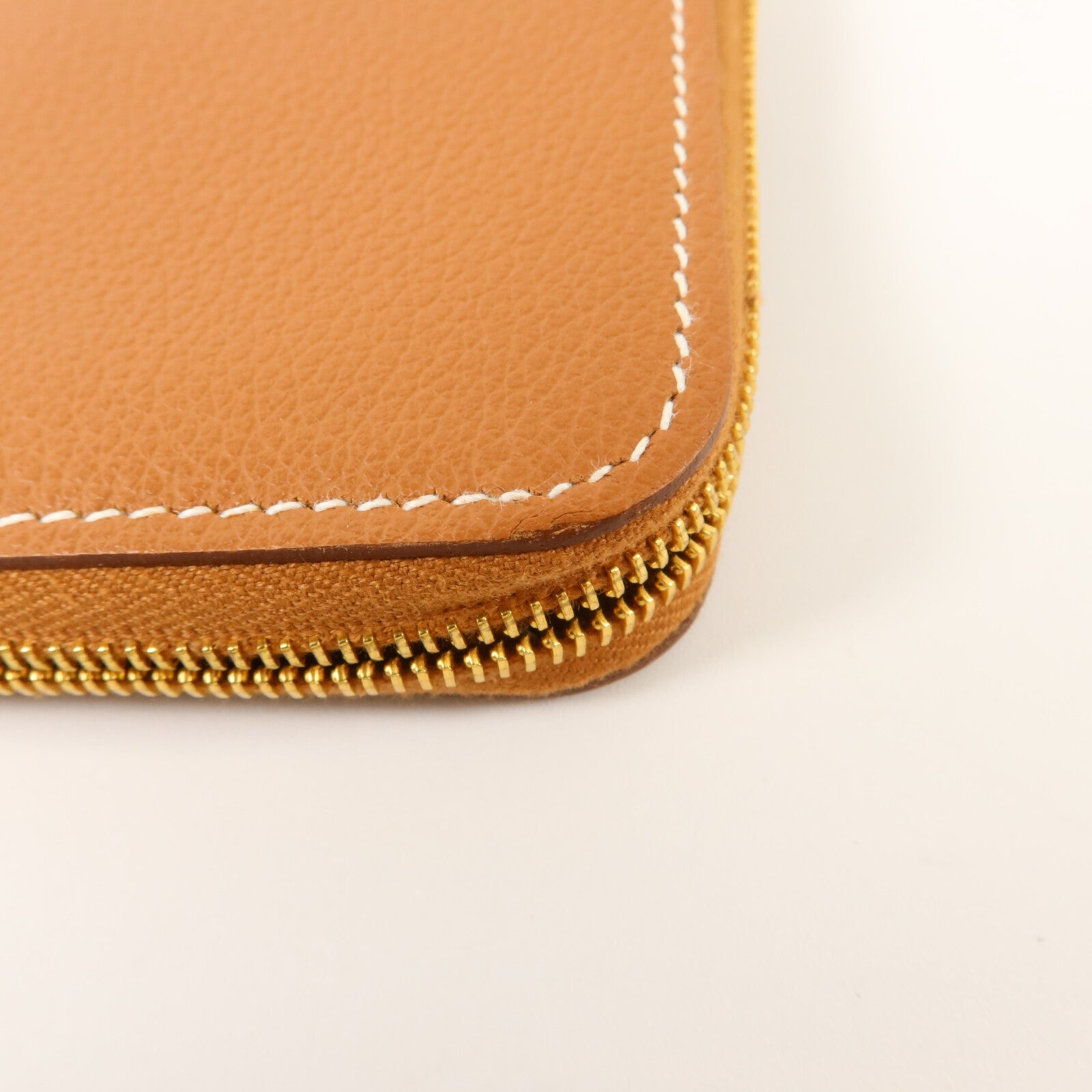 HERMES Evercolor皮革Zipengo Chaine d'Ancre Compact卡片套Gold