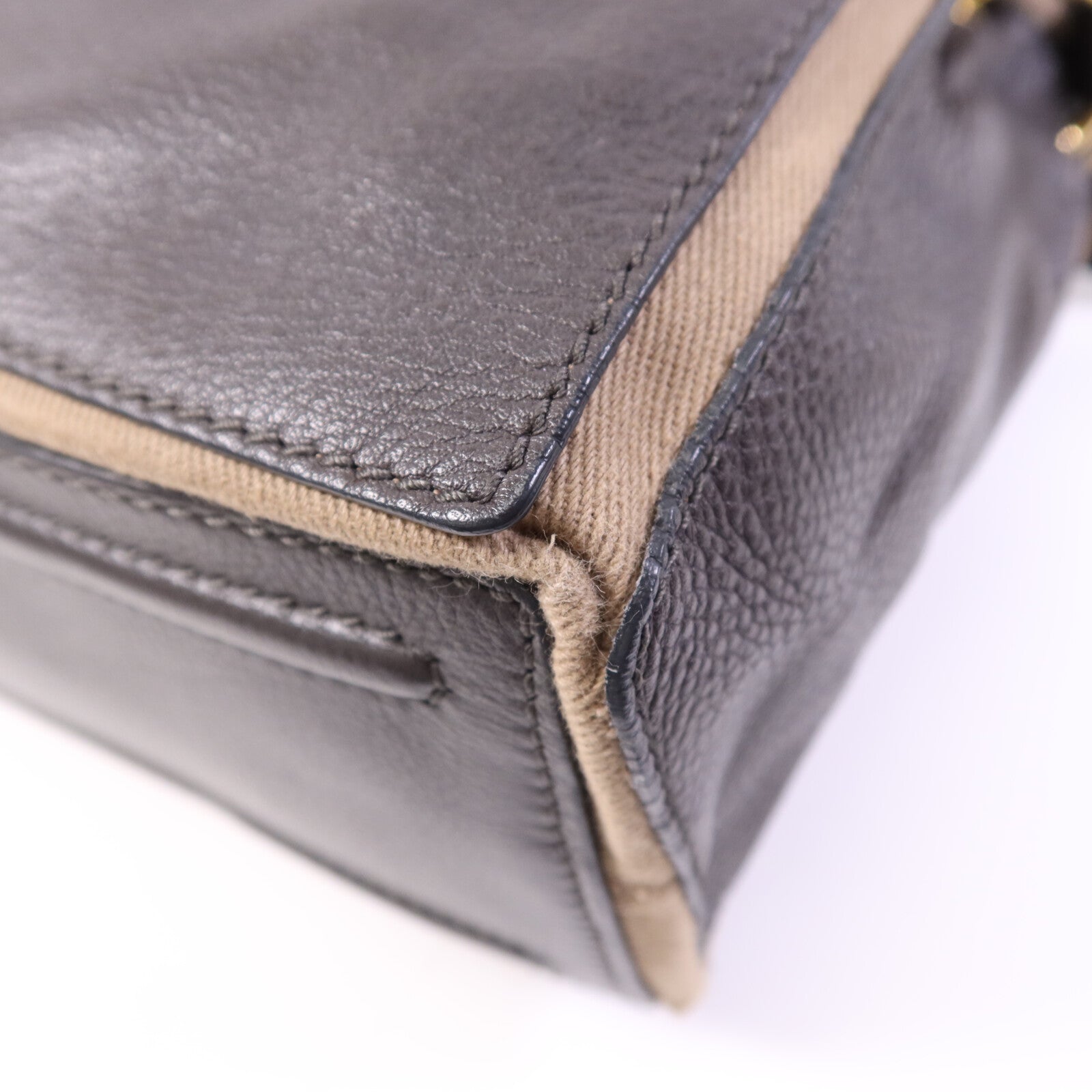 YVES SAINT LAURENT 牛皮皮革Muse金扣肩背袋