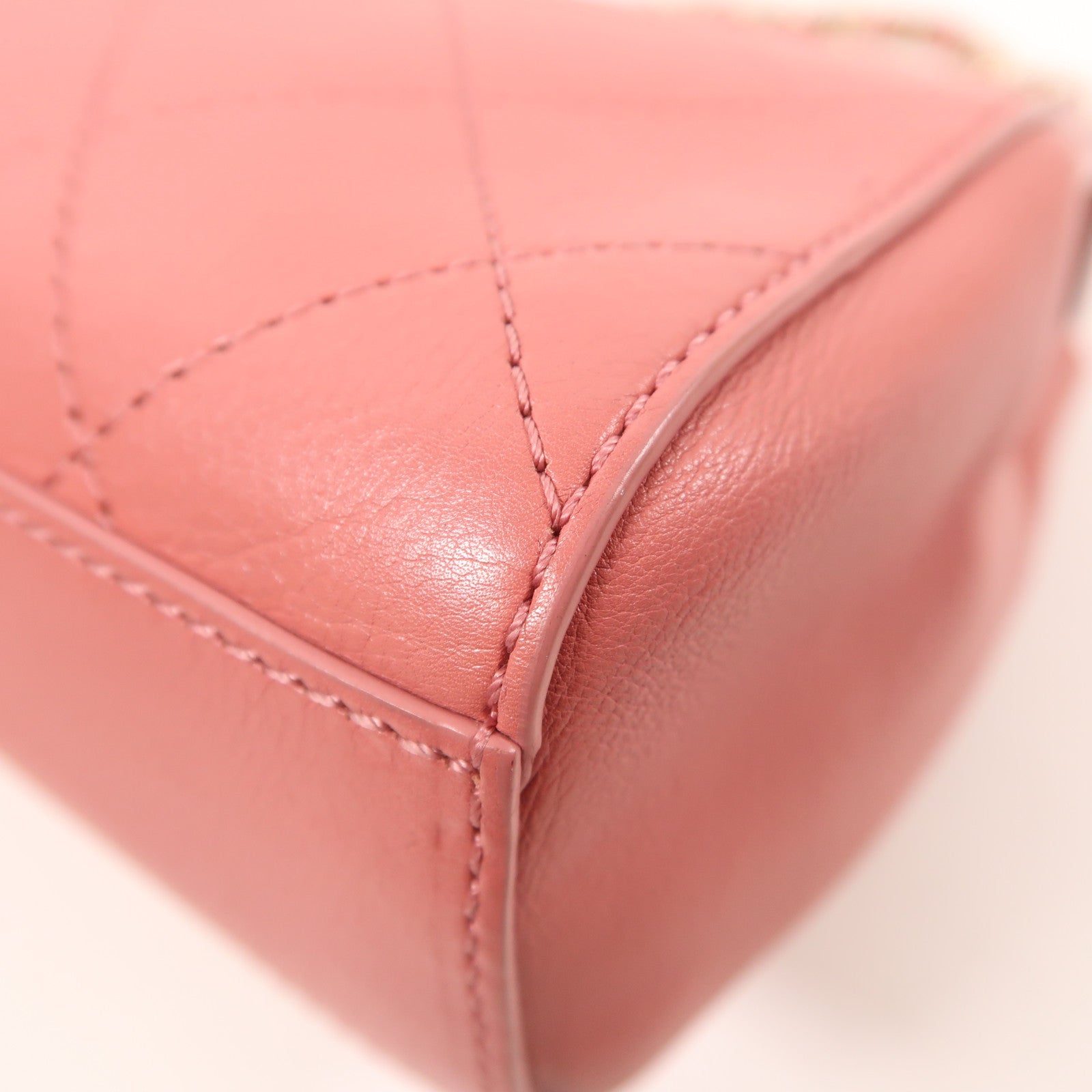 CHANEL 牛皮皮革Chain Shoulder金扣鏈帶肩背袋