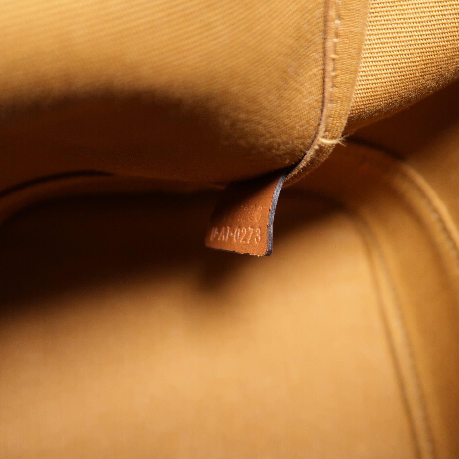 CELINE 塗層帆布Thomphe Small Bucket肩背袋