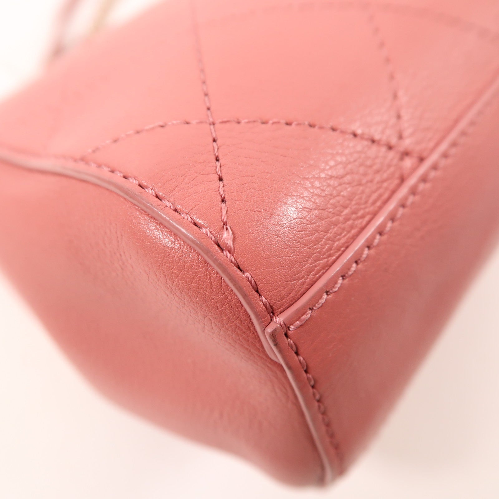 CHANEL 牛皮皮革Chain Shoulder金扣鏈帶肩背袋