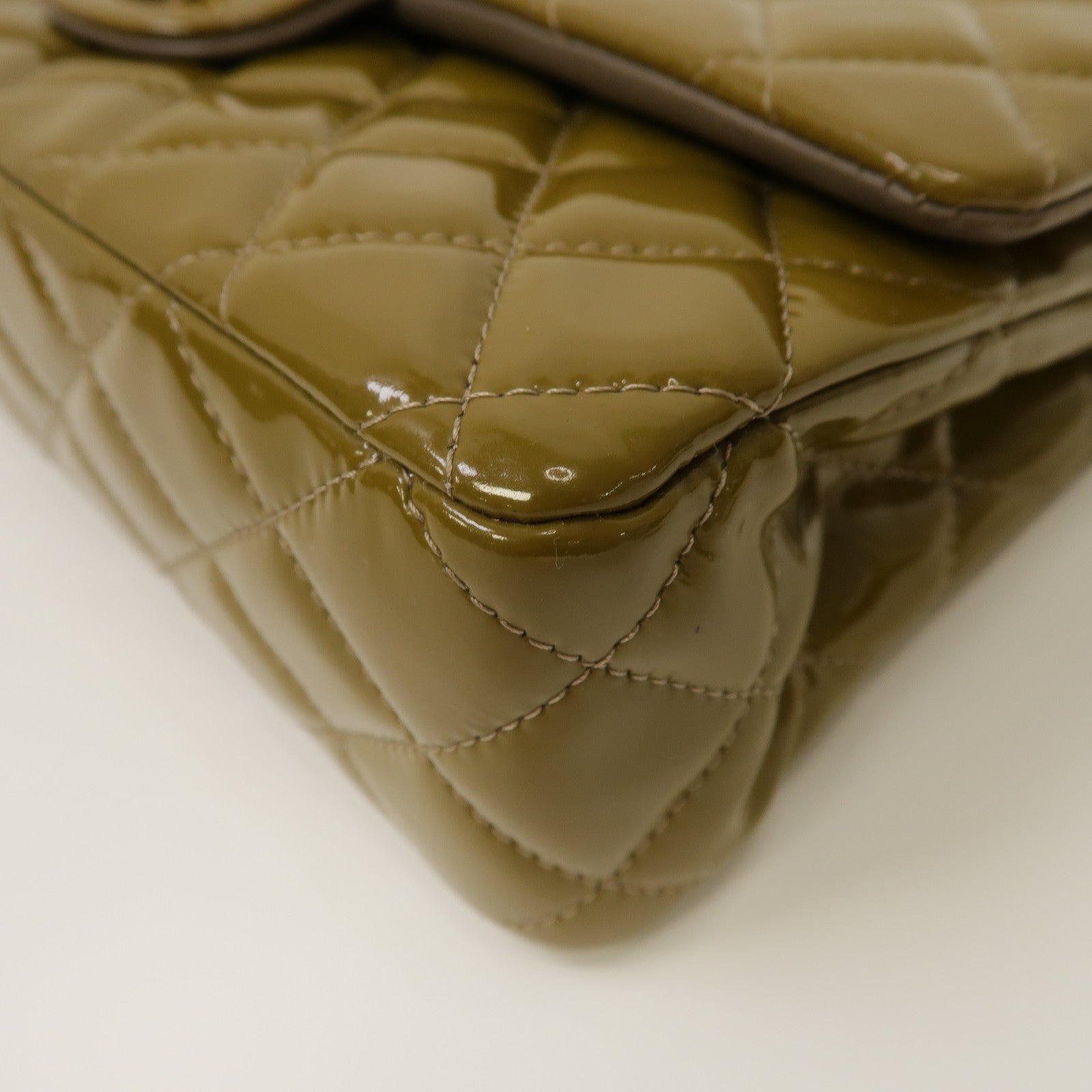 CHANEL 【激減優惠】菱格漆皮皮革Classic Flap 25銀扣鏈帶肩背袋綠色/灰色