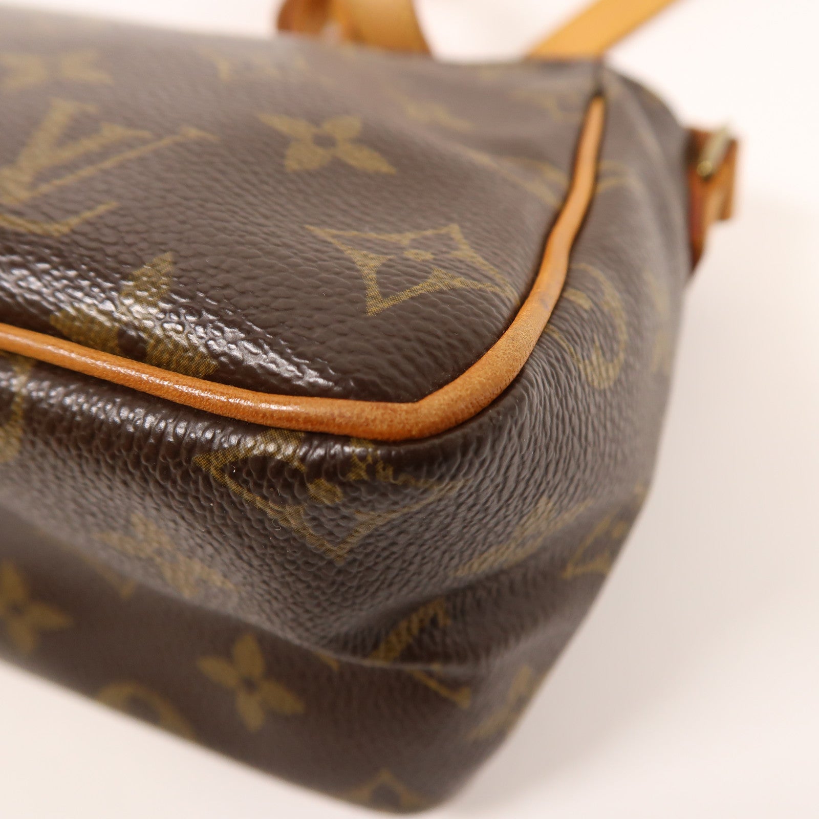 LOUIS VUITTON Monogram Viva Cite金扣肩背袋