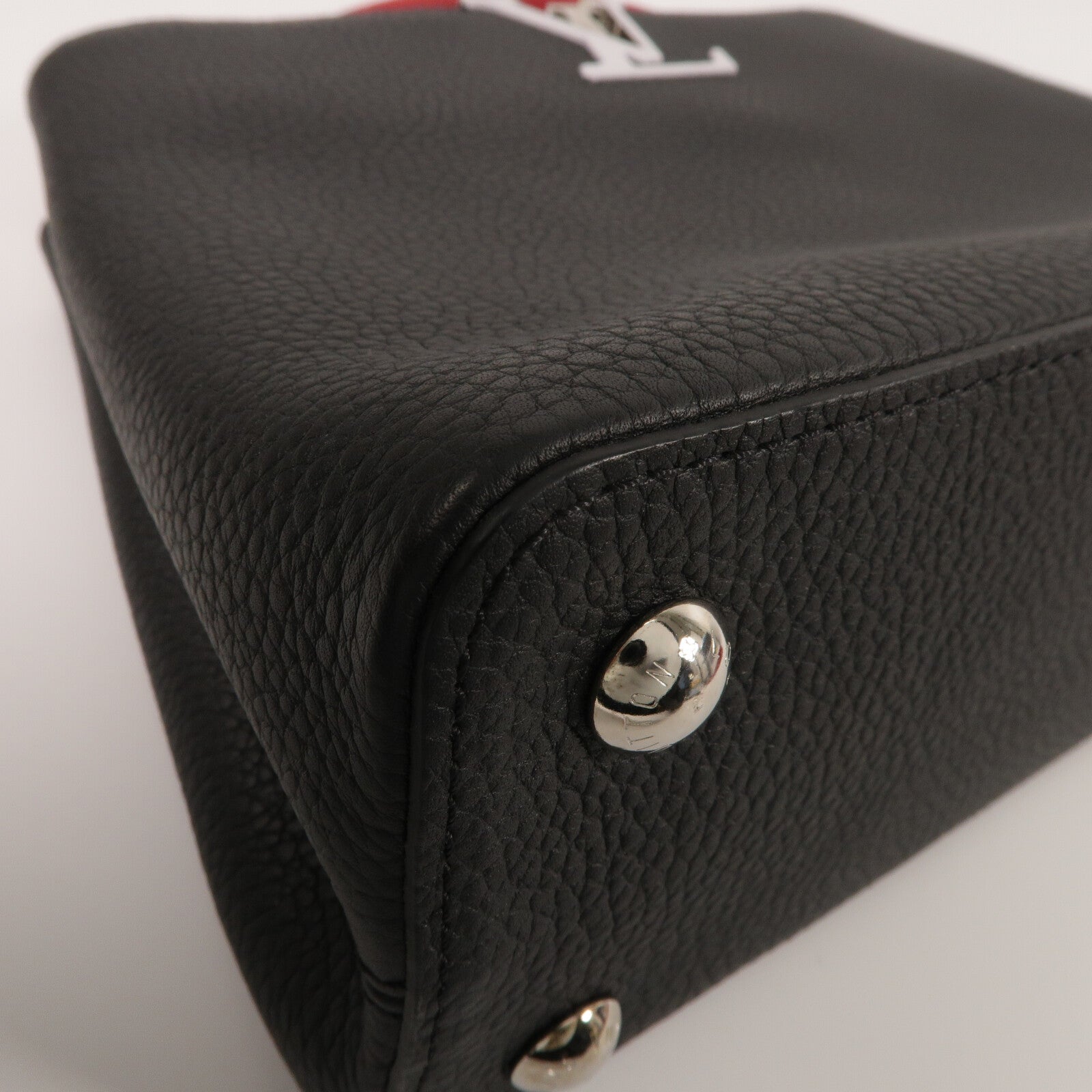 LOUIS VUITTON Taurillon Capucines MM手挽肩背兩用袋