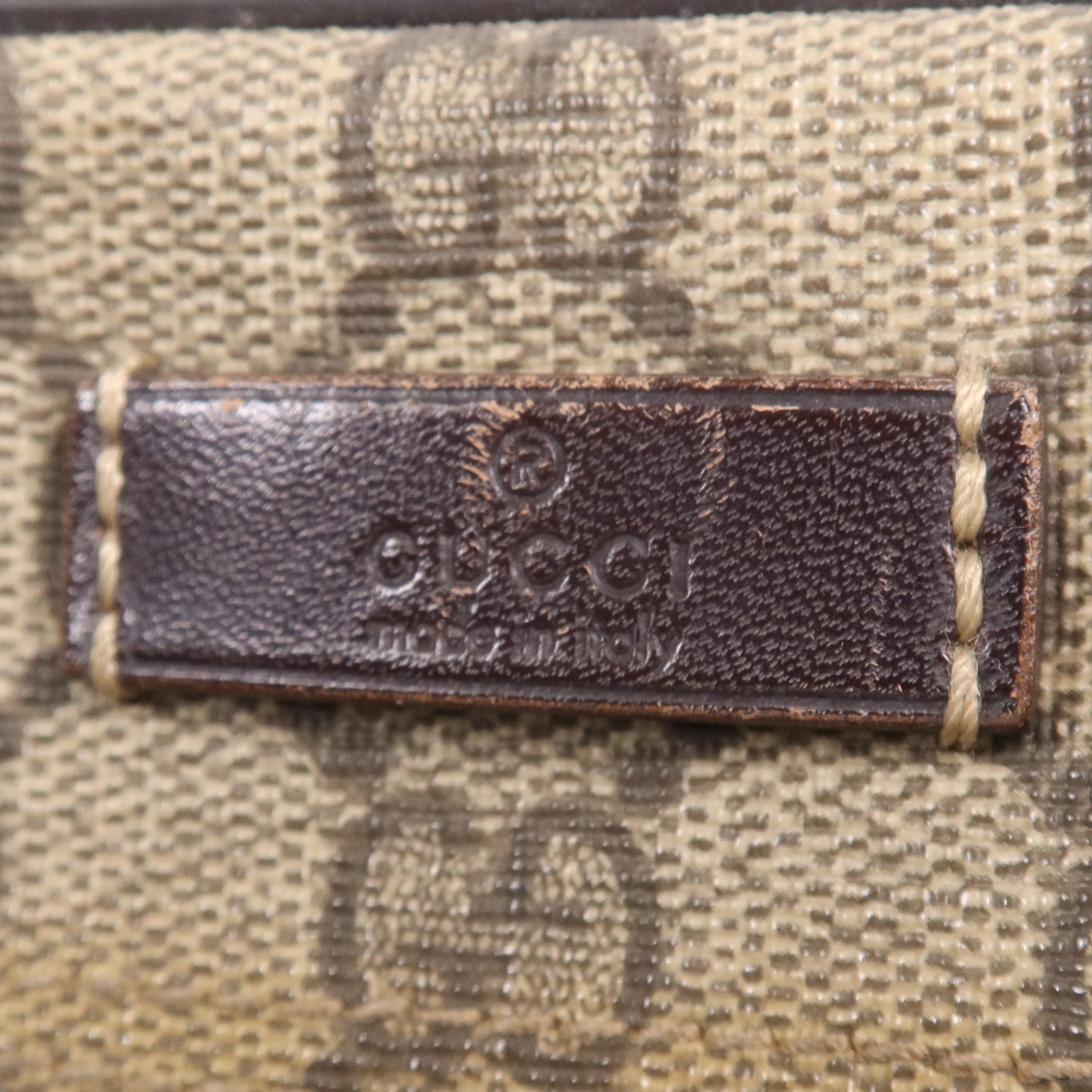GUCCI 塗層帆布Shoulder Bag金扣肩背袋