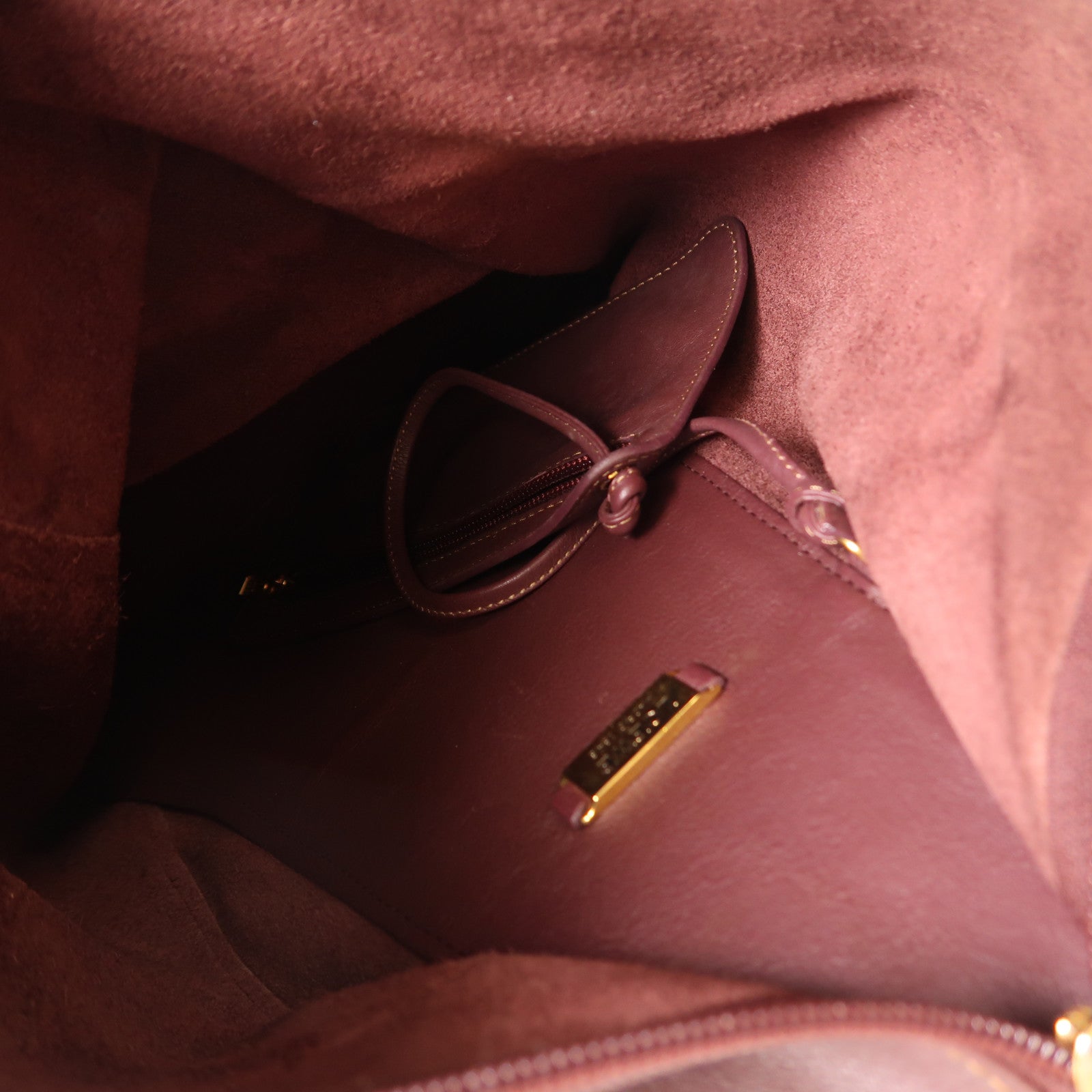 LOEWE 牛皮皮革Backpack金扣背包酒紅色