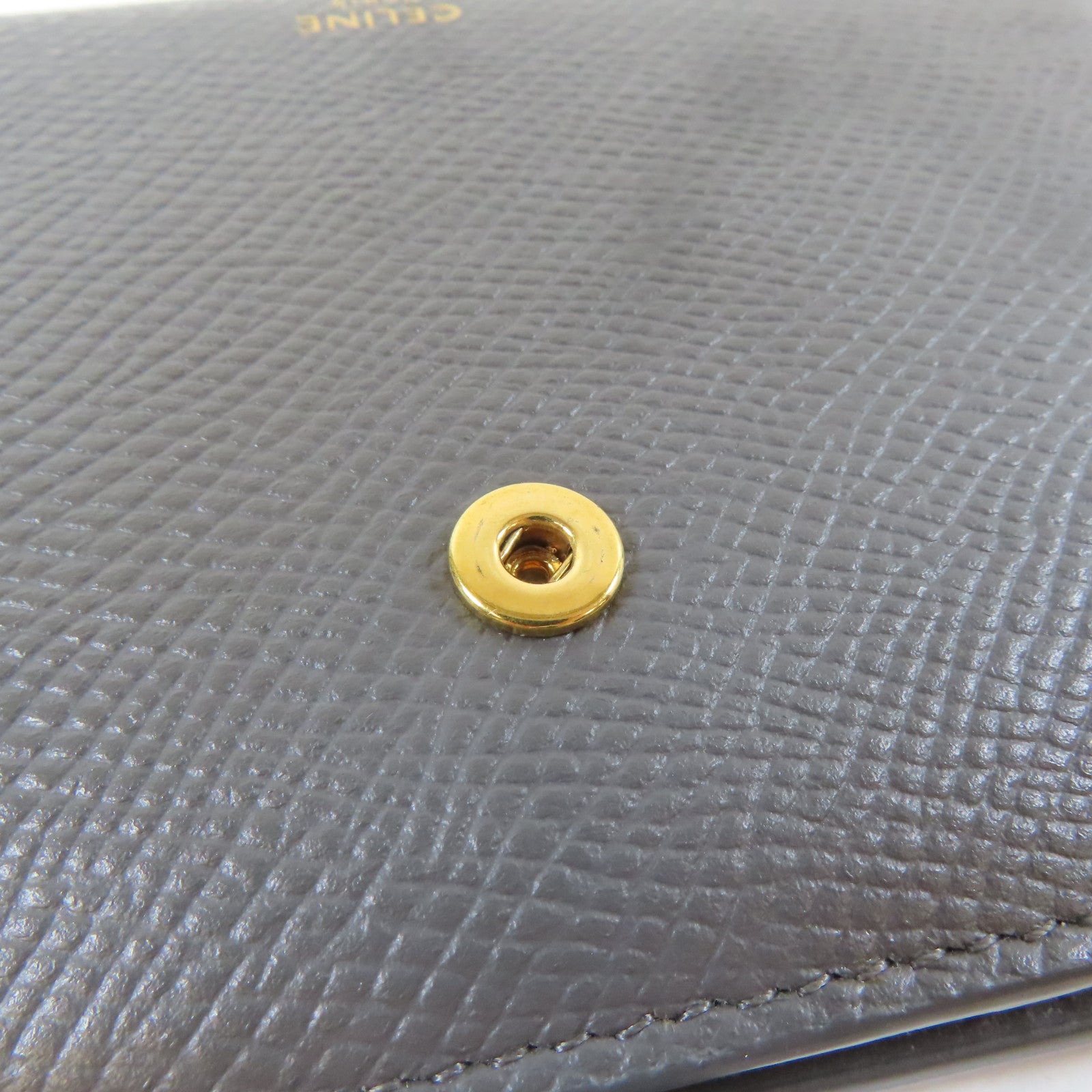 CELINE 牛皮皮革Bifold Wallet金扣錢包灰色