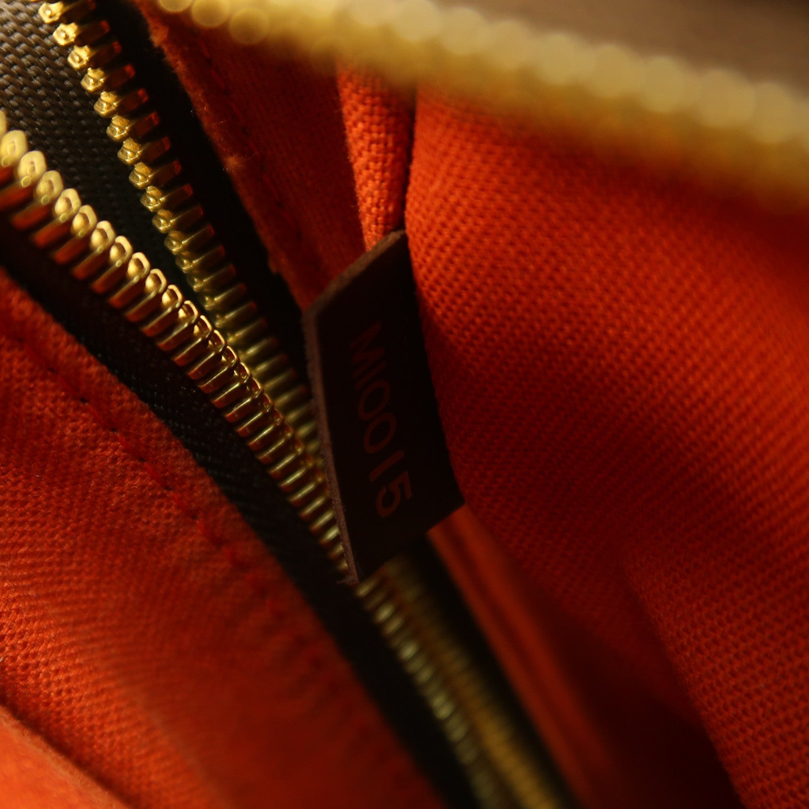 LOUIS VUITTON Damier Olav PM金扣肩背袋啡色