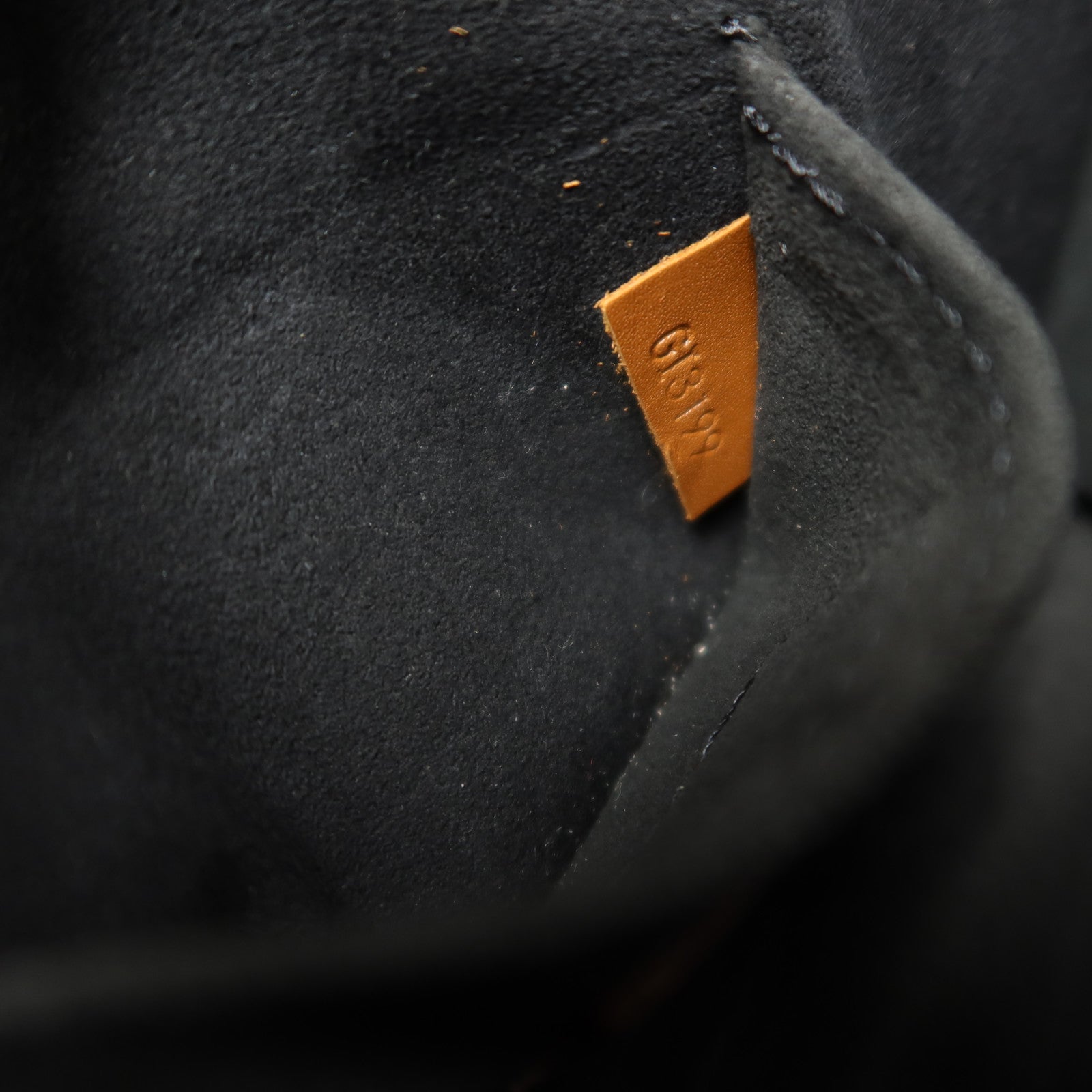 LOUIS VUITTON Monogram Reverse Mini Dauphine肩背袋