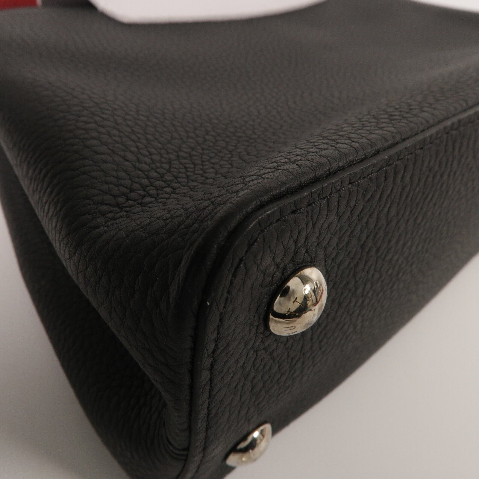LOUIS VUITTON Taurillon Capucines MM手挽肩背兩用袋