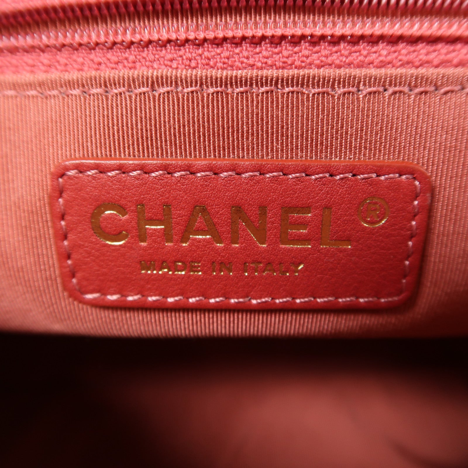 CHANEL 牛皮皮革Chain Shoulder金扣鏈帶肩背袋