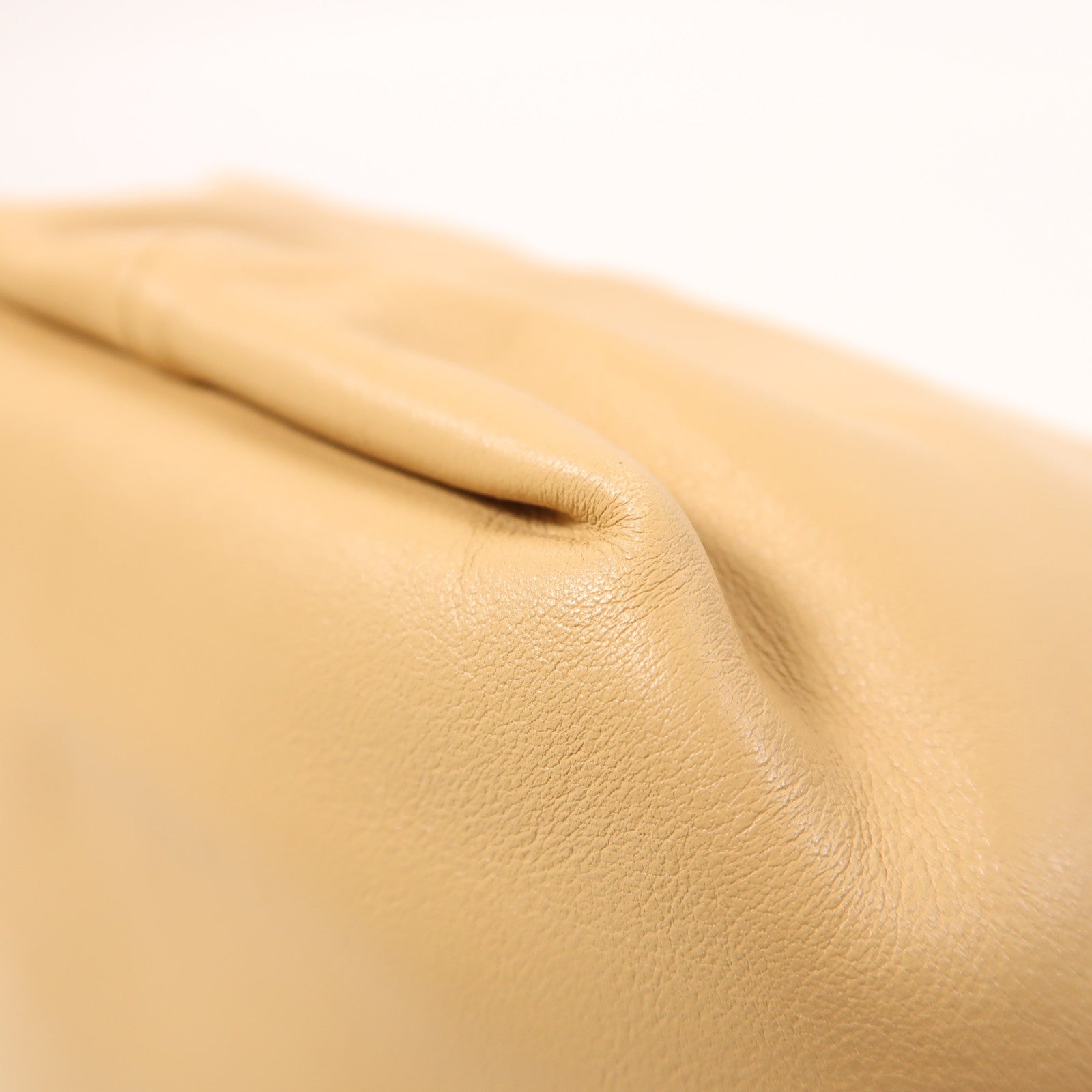 BOTTEGA VENETA 【激減優惠】羊皮皮革Mini Double Knot金扣手挽袋