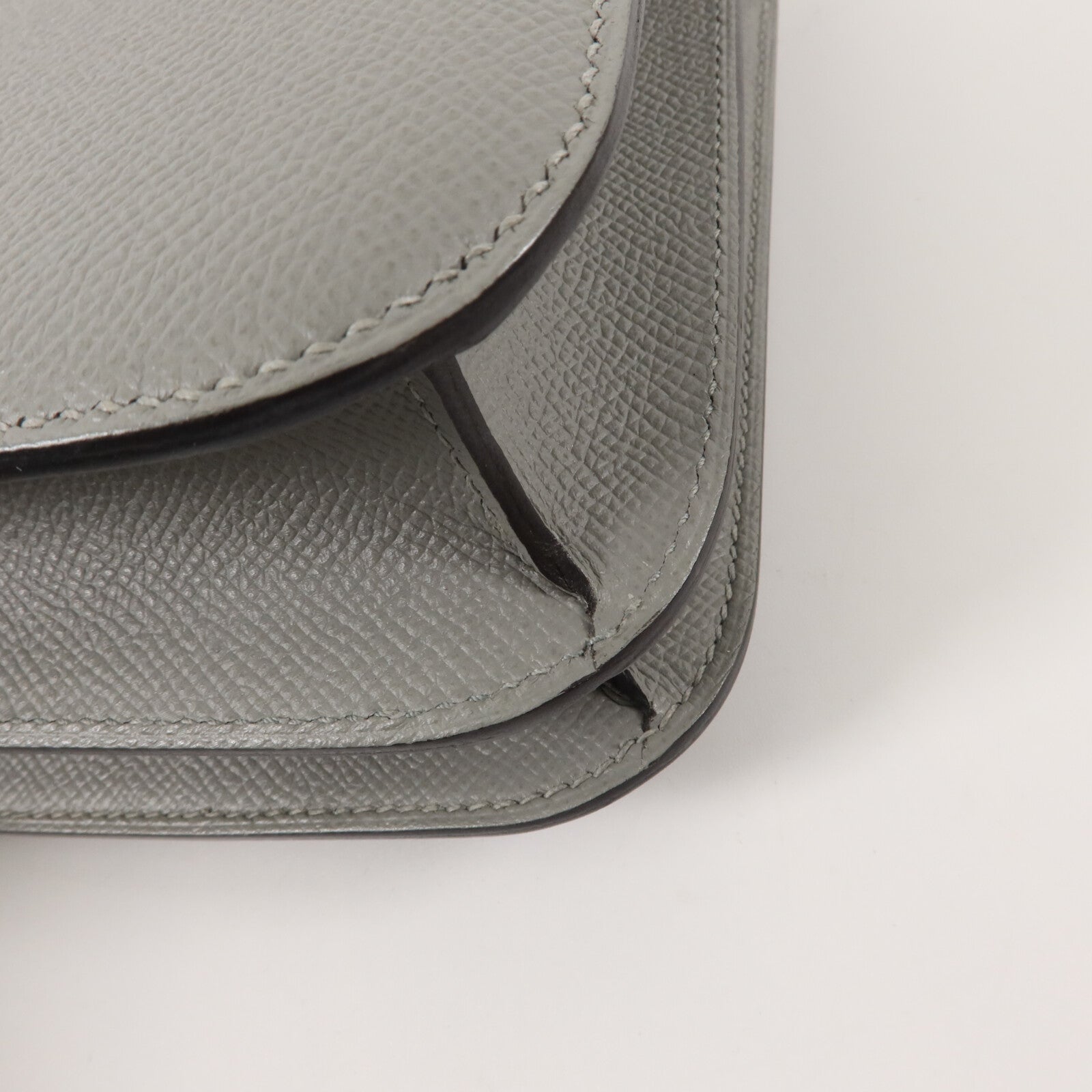 HERMES Epsom皮革Constance 24肩背袋Gris Mouette
