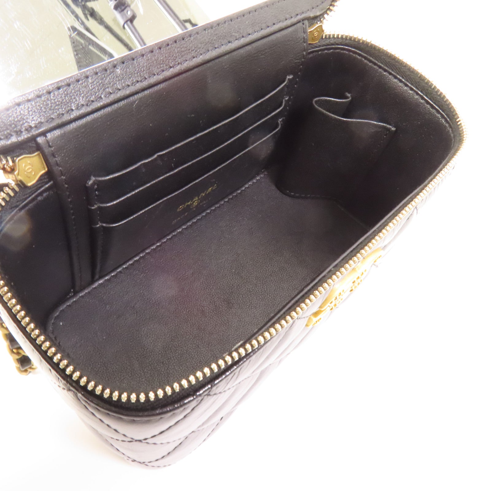 CHANEL 牛皮皮革Vanity Case金扣鏈帶肩背袋