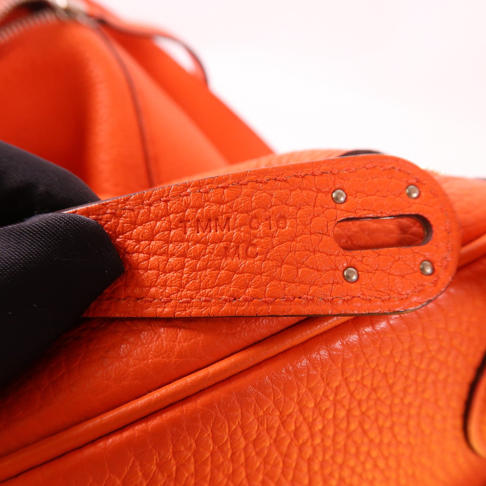 HERMES 皮革Lindy 30銀扣手挽肩背兩用袋9T Capucine