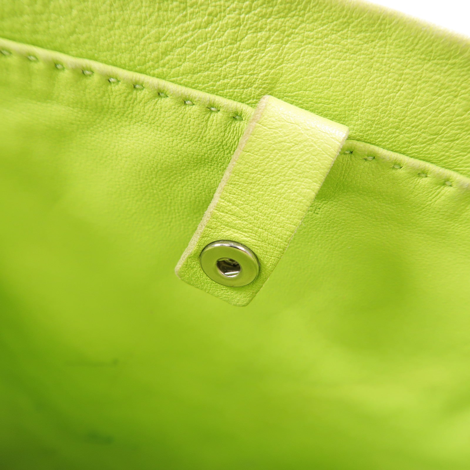 HERMES Milo皮革Clou De Selle肩背袋Kiwi
