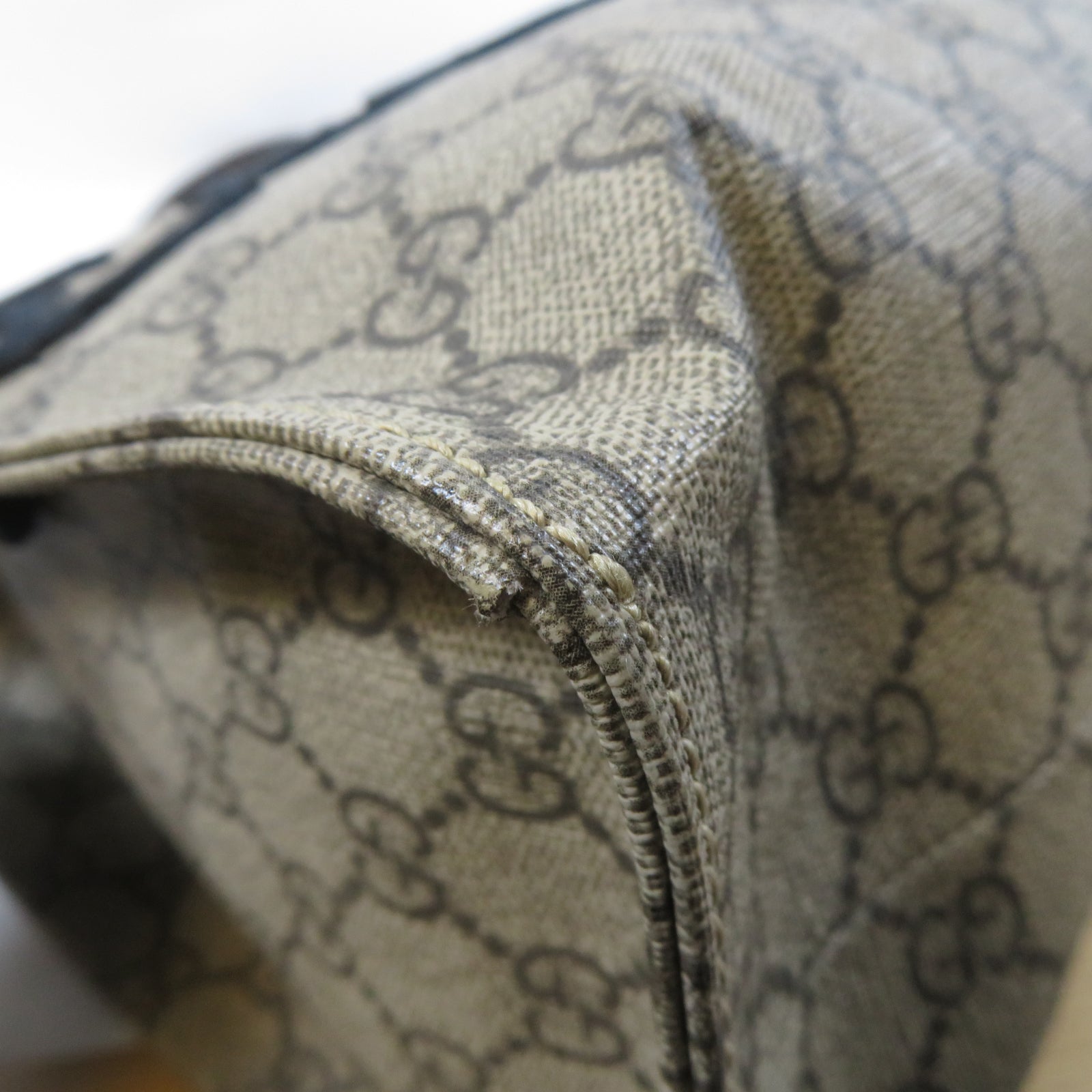 GUCCI 塗層帆布Disney x Gucci Donald Duck 2 Way Shoulder金扣手挽肩背兩用袋啡色