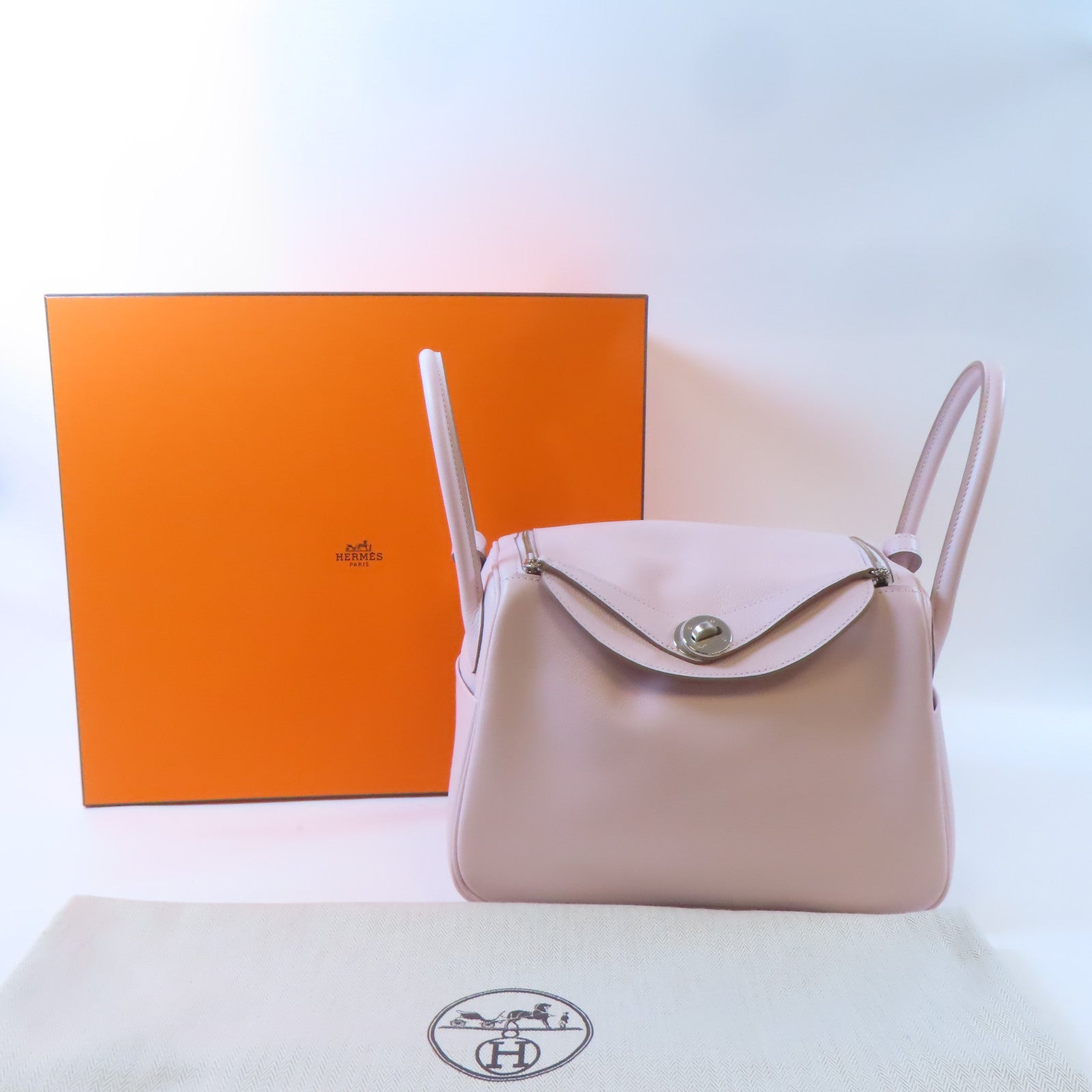 HERMES Evercolor皮革Lindy 26銀扣手挽肩背兩用袋Mauve Pale/淺紫色/New White/白色