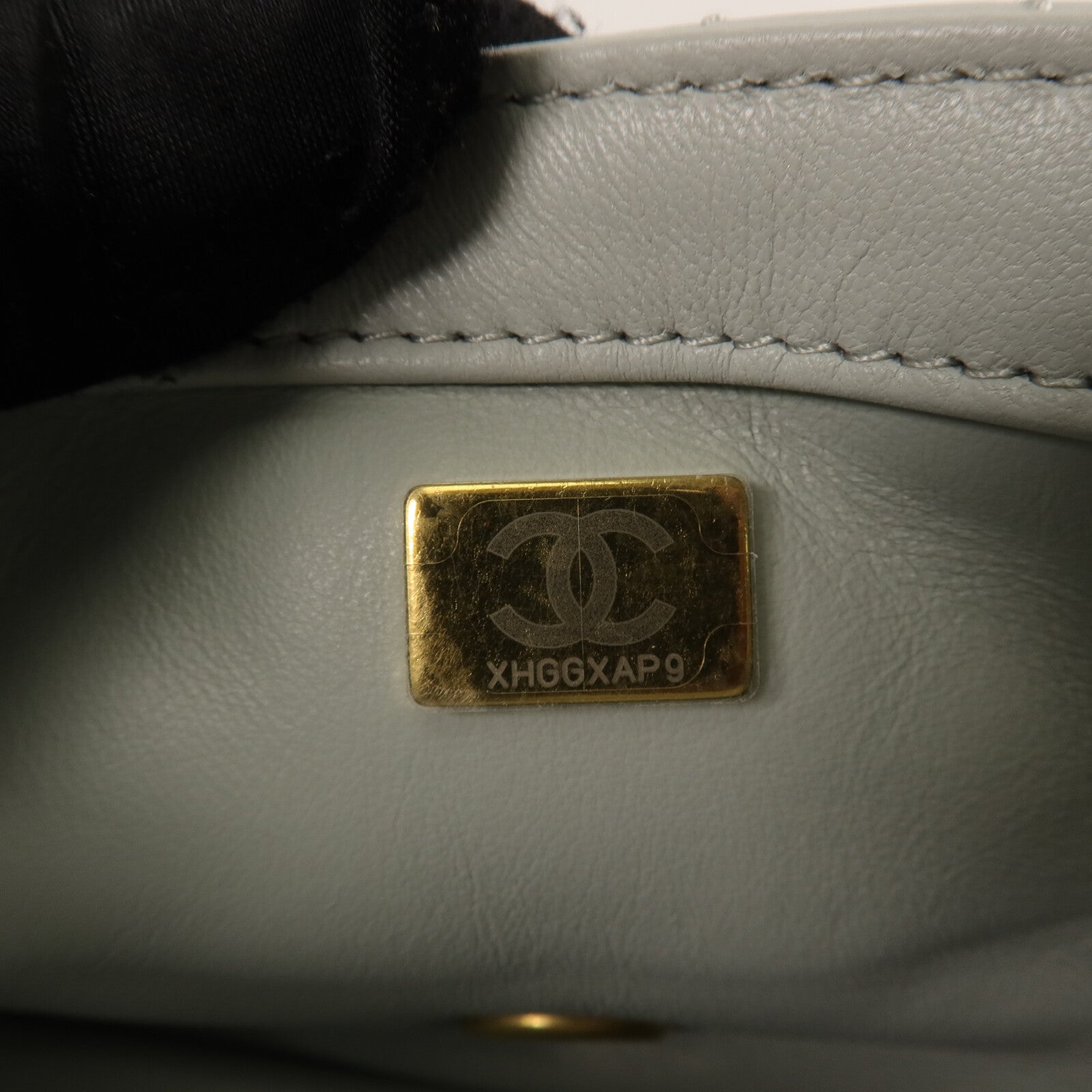CHANEL 羊皮皮革Mini Classic 17鏈帶肩背袋