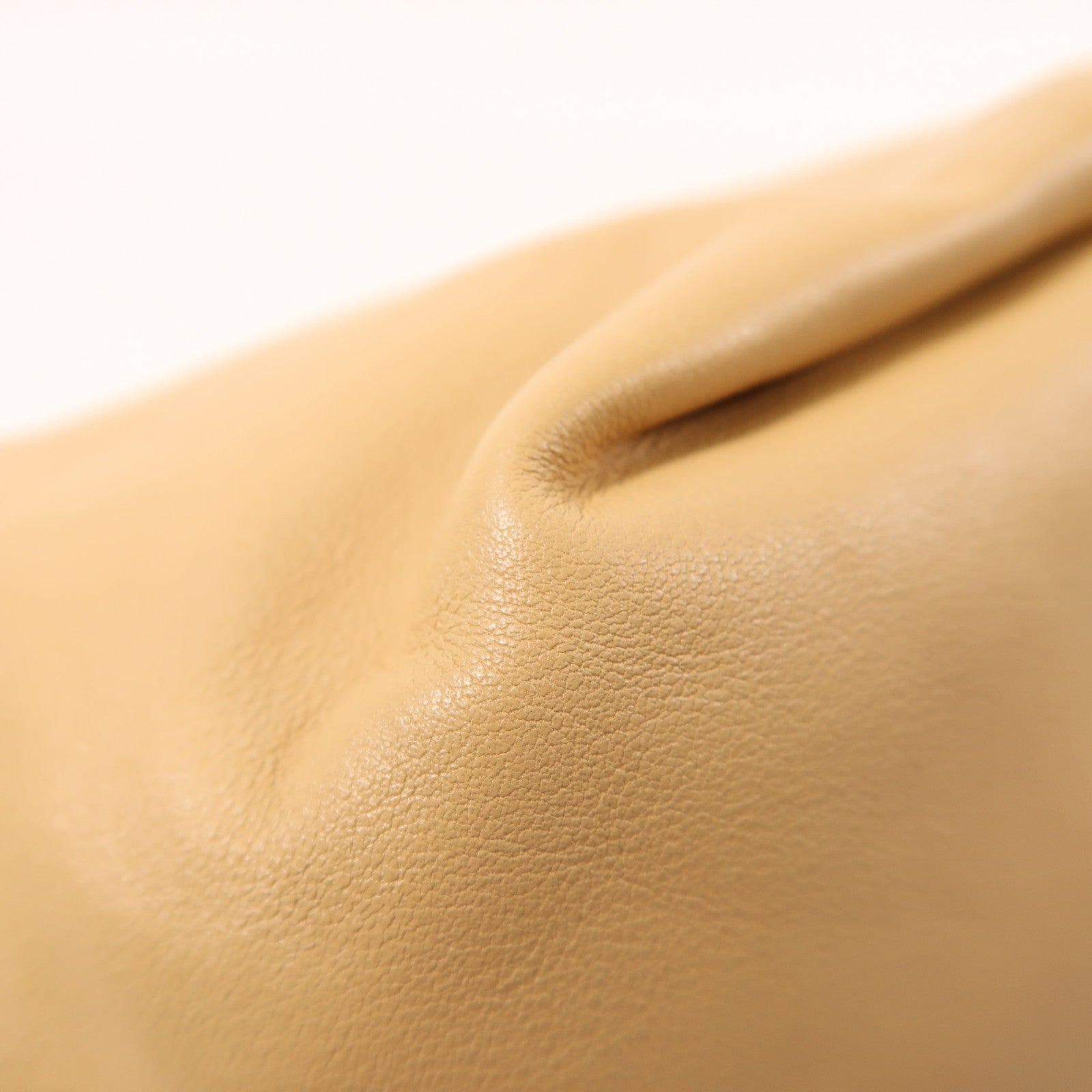 BOTTEGA VENETA 【激減優惠】羊皮皮革Mini Double Knot金扣手挽袋