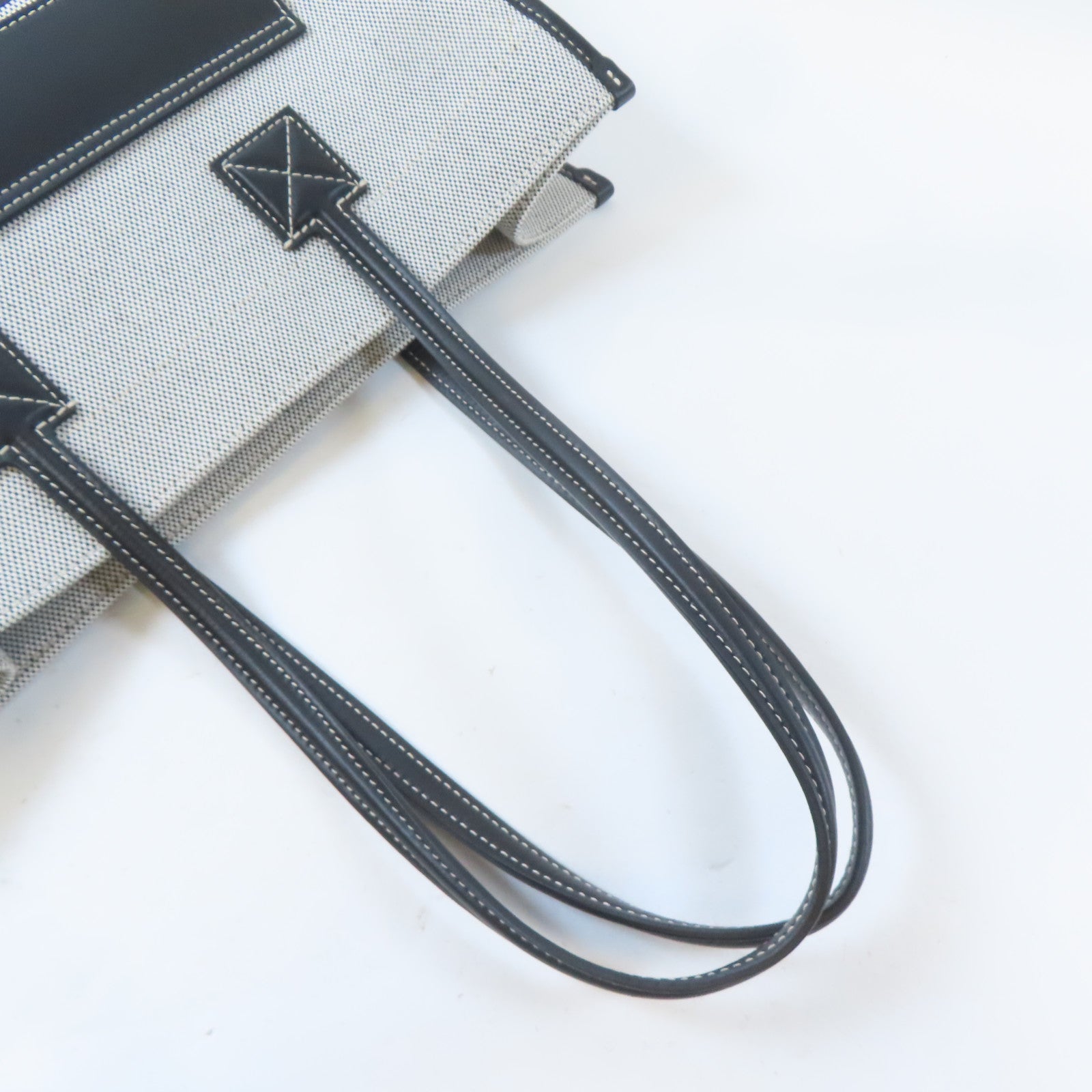 BURBERRY 【激減優惠】帆布/皮革Freya Tote Bag金扣手挽袋黑色/白色