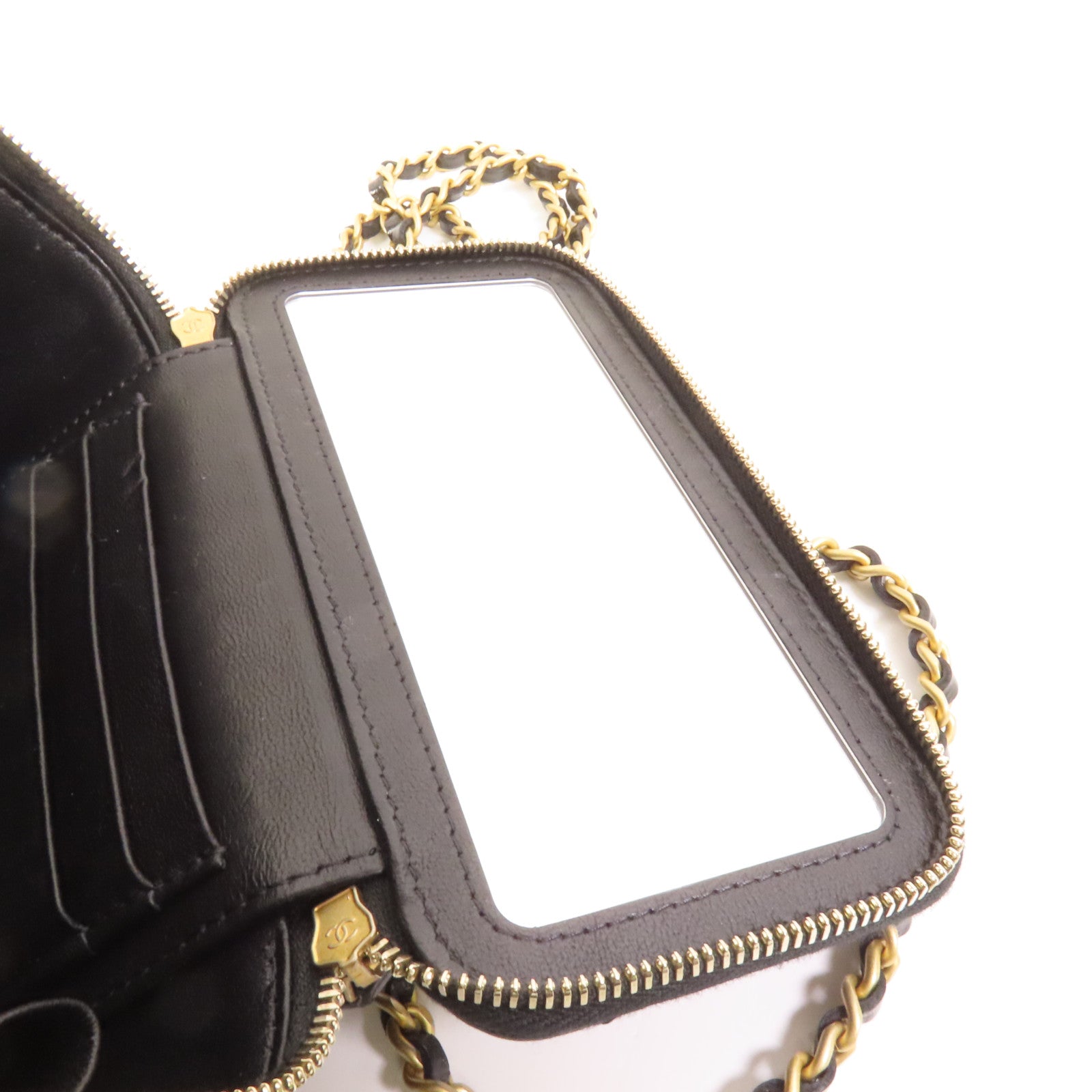 CHANEL 牛皮皮革Vanity Case金扣鏈帶肩背袋