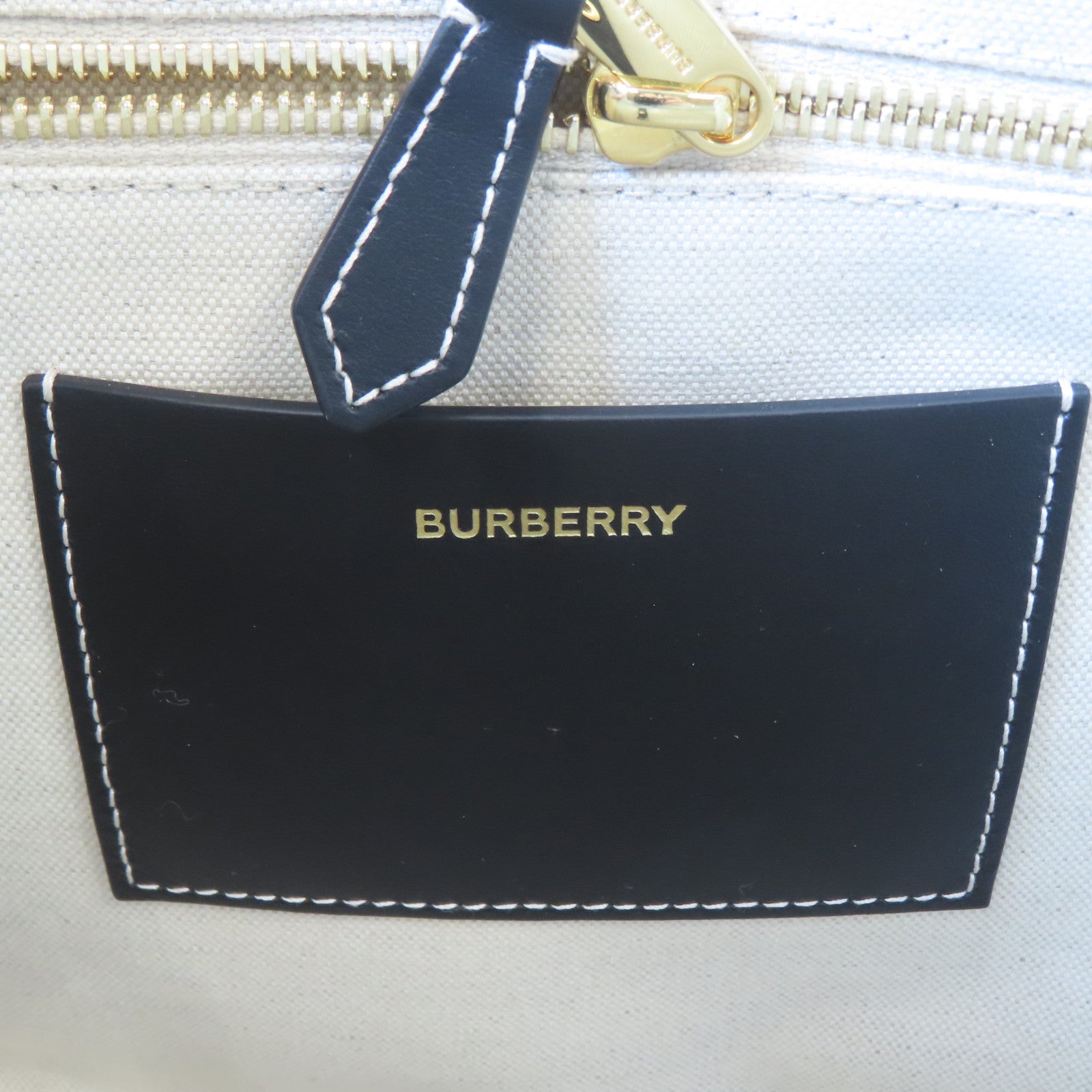 BURBERRY 【激減優惠】帆布/皮革Freya Tote Bag金扣手挽袋黑色/白色