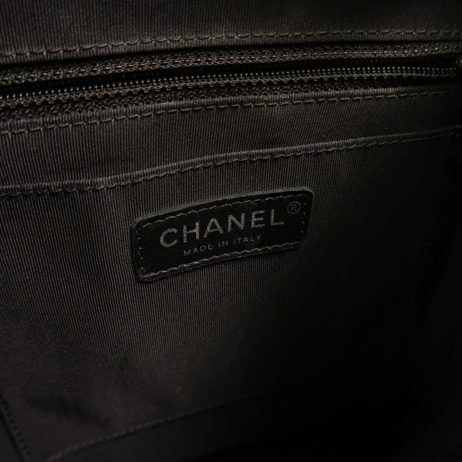 CHANEL 羊皮皮革Urban Spirit Backpack背包