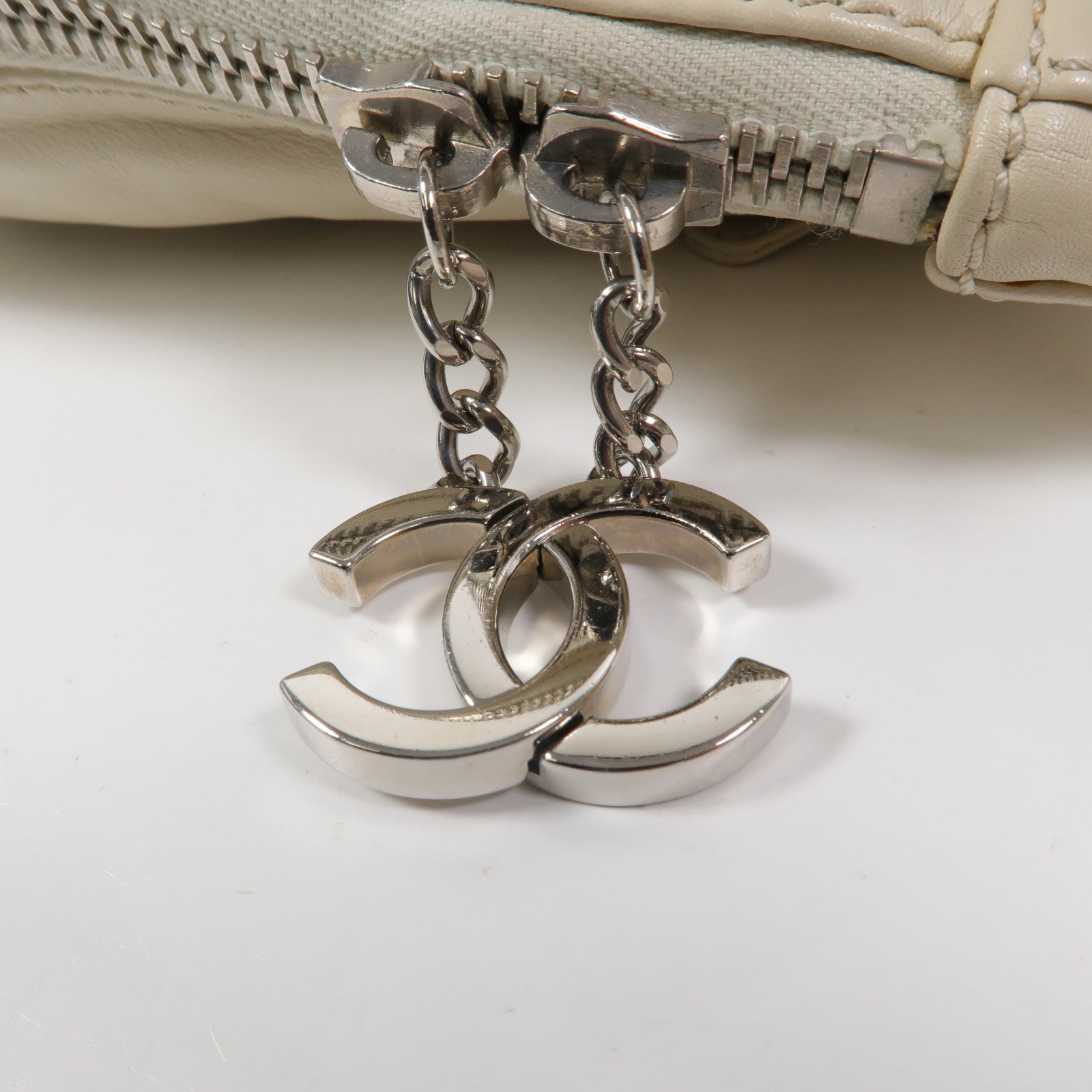 CHANEL 牛皮皮革Chain Shoulder鏈帶肩背袋