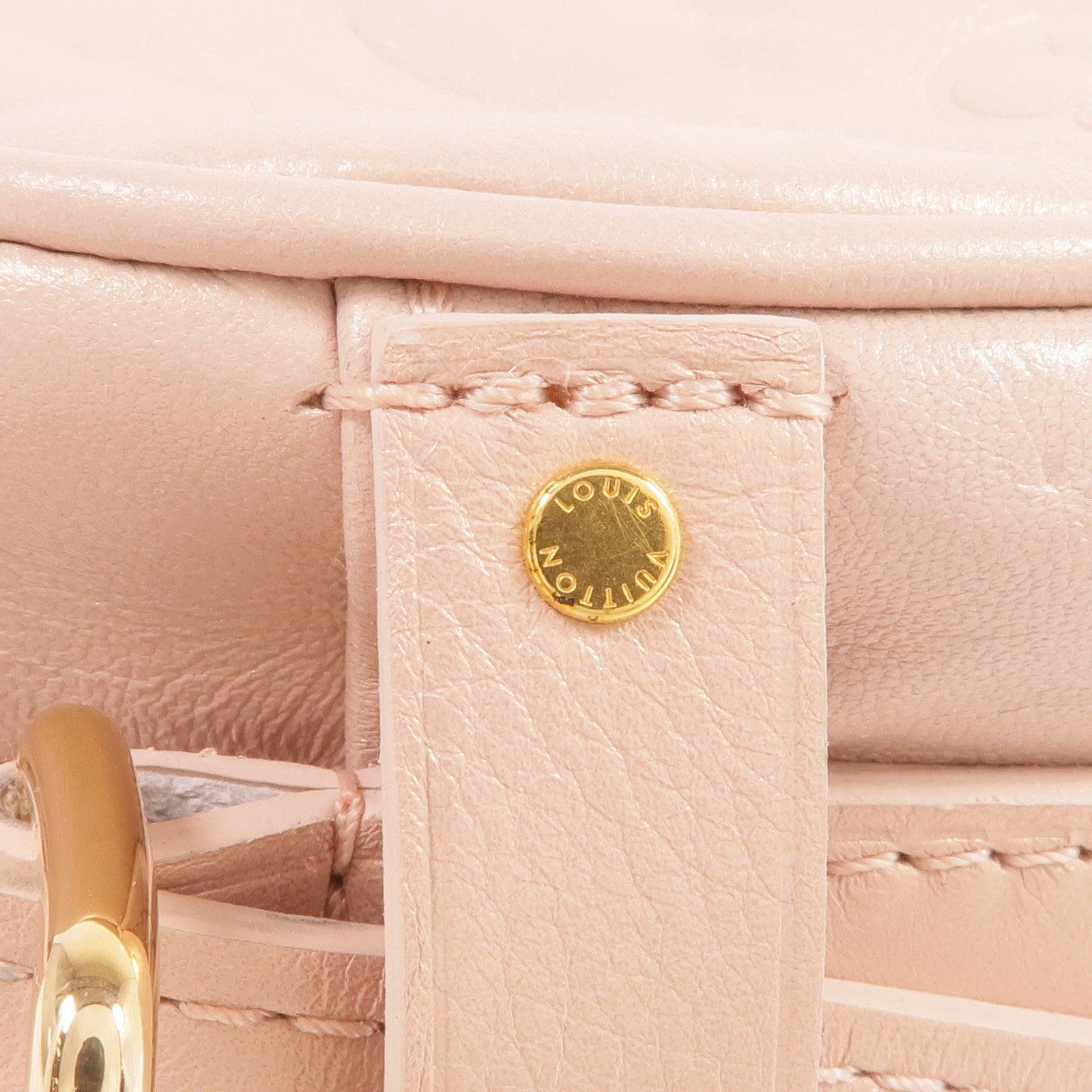 LOUIS VUITTON 羊皮皮革Sac Coeur Fall in Love Heart Box金扣肩背袋