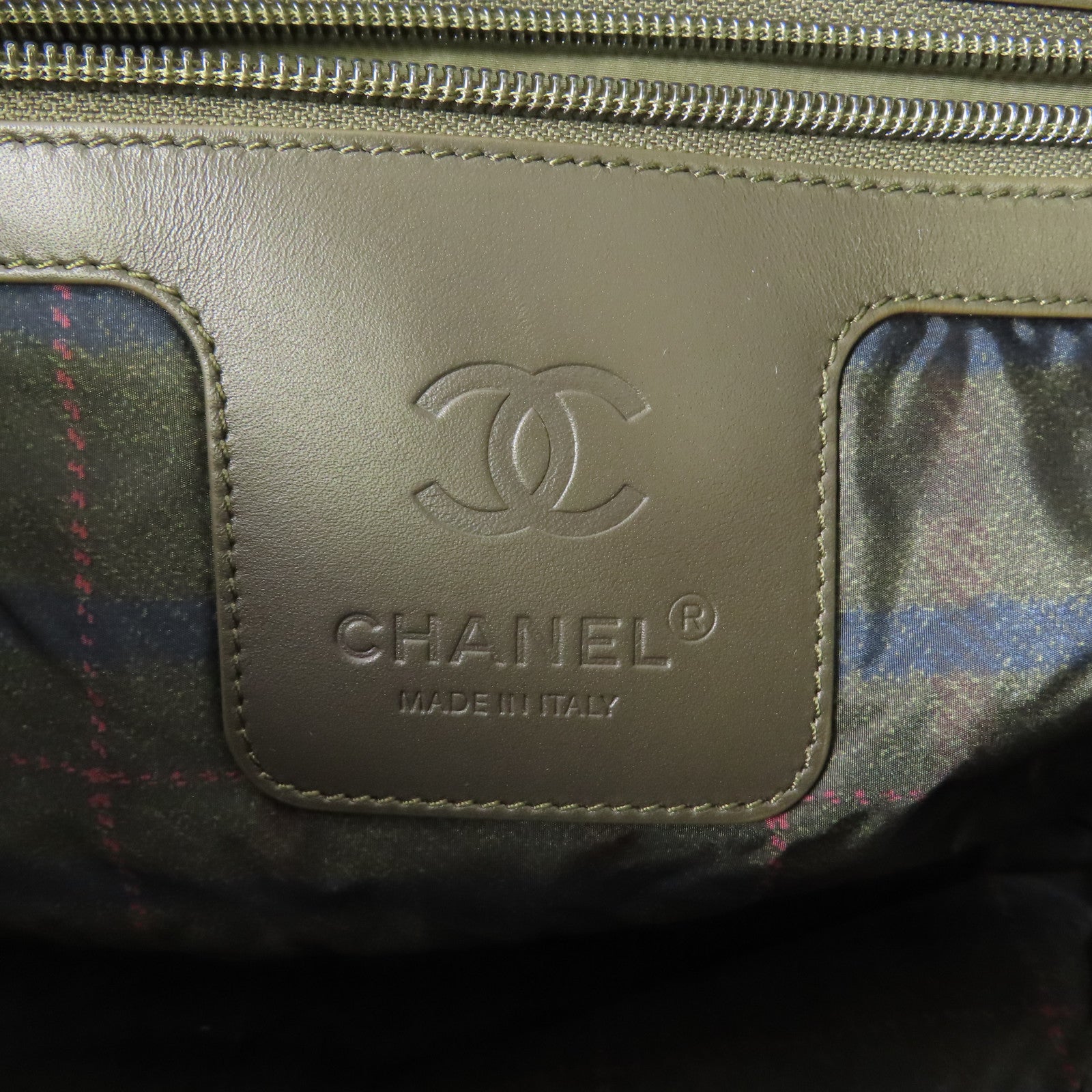 CHANEL 尼龍Cocoon銀扣肩背袋