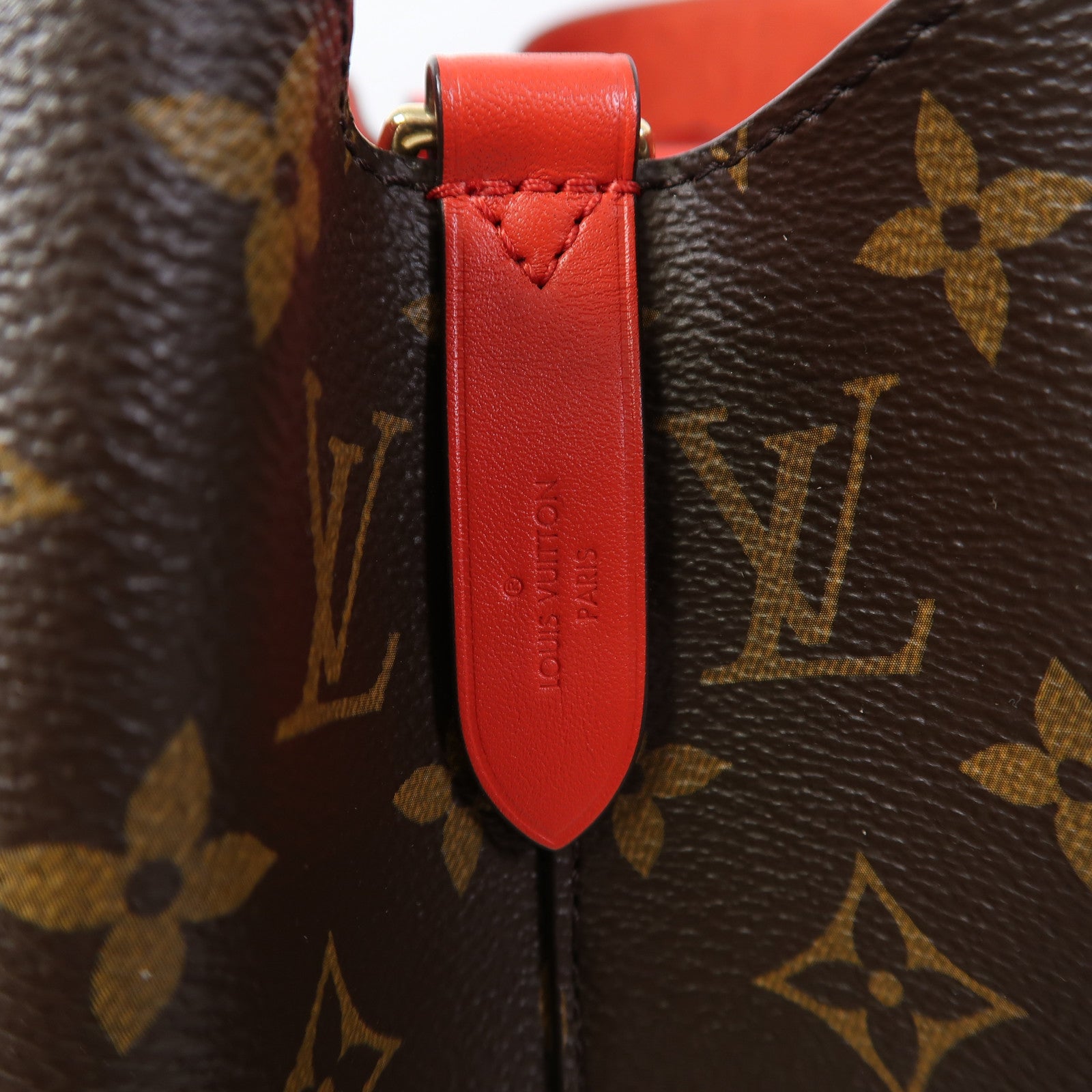 LOUIS VUITTON Monogram Neo Noe MM金扣肩背袋啡色/紅色