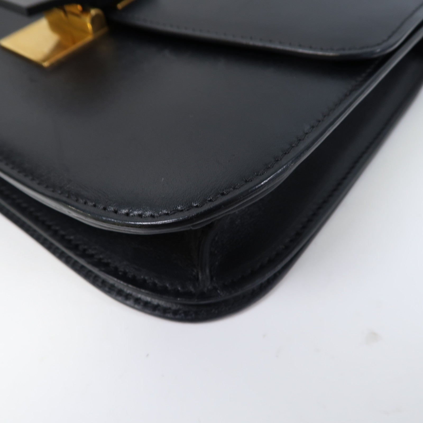 CELINE 牛皮皮革Classic Box金扣肩背袋黑色