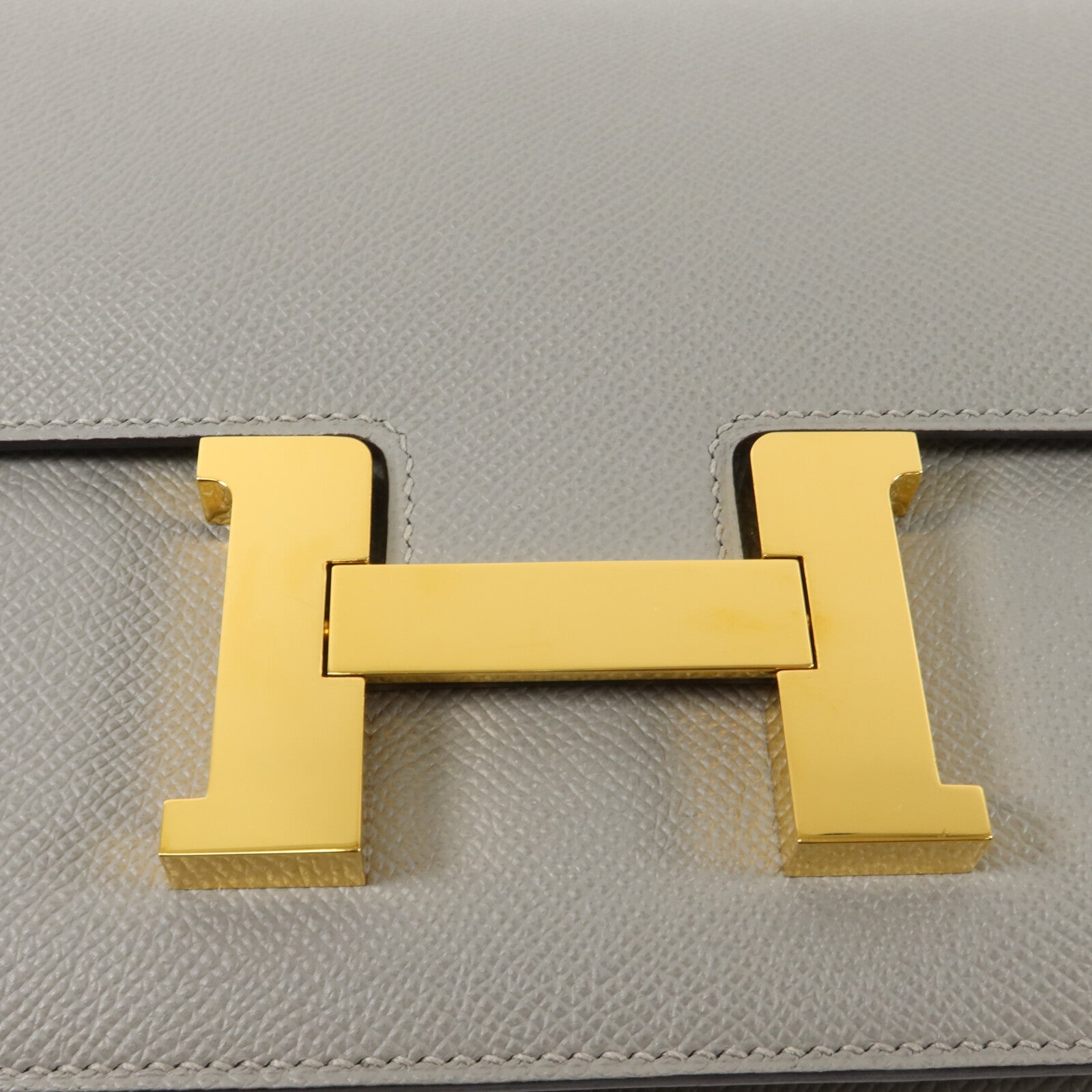 HERMES Epsom皮革Constance 24肩背袋Gris Mouette
