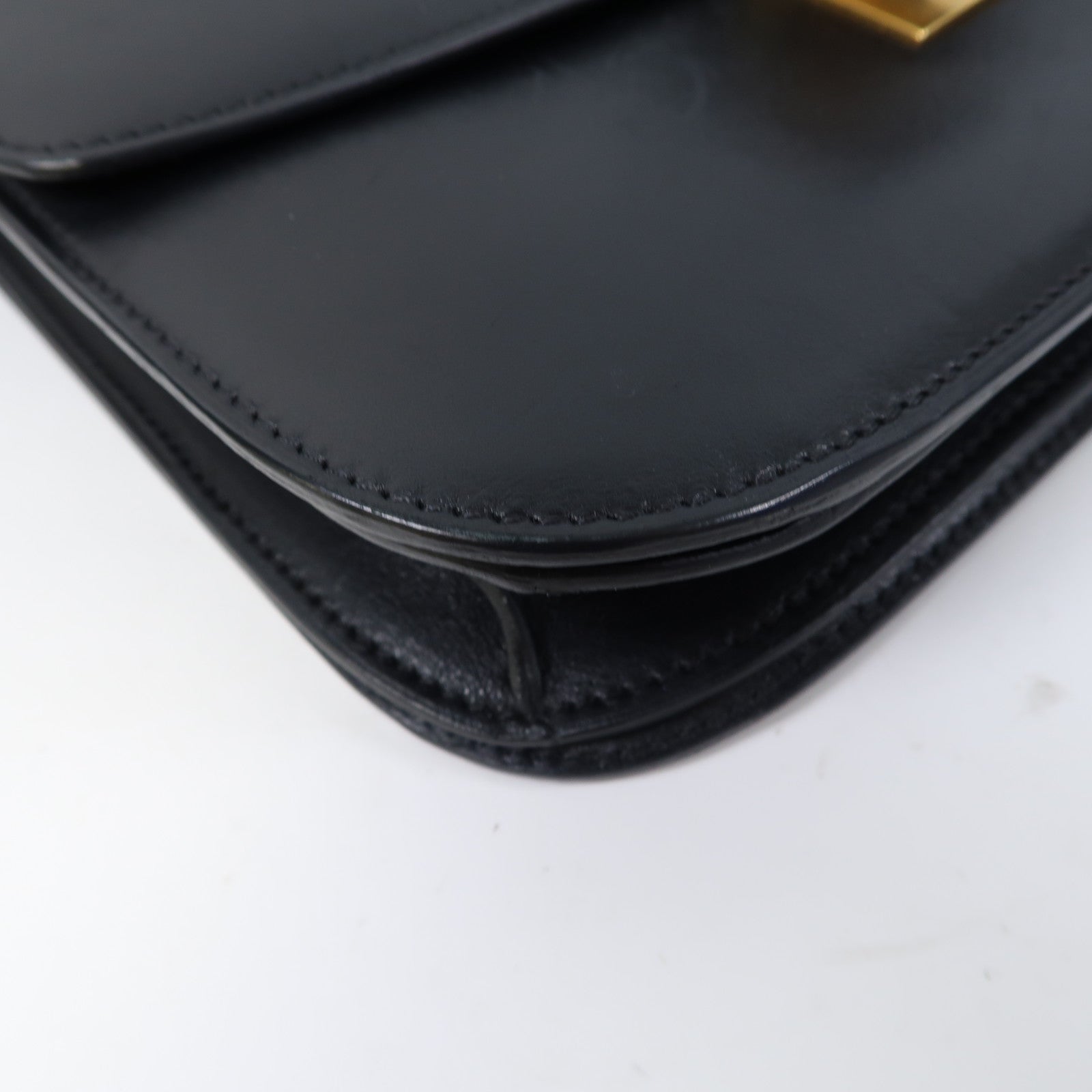 CELINE 牛皮皮革Classic Box金扣肩背袋黑色