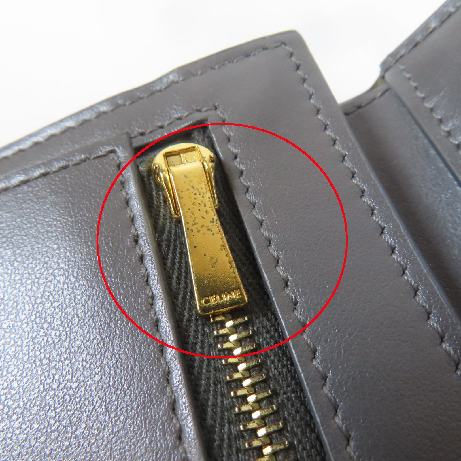 CELINE 牛皮皮革Bifold Wallet金扣錢包灰色