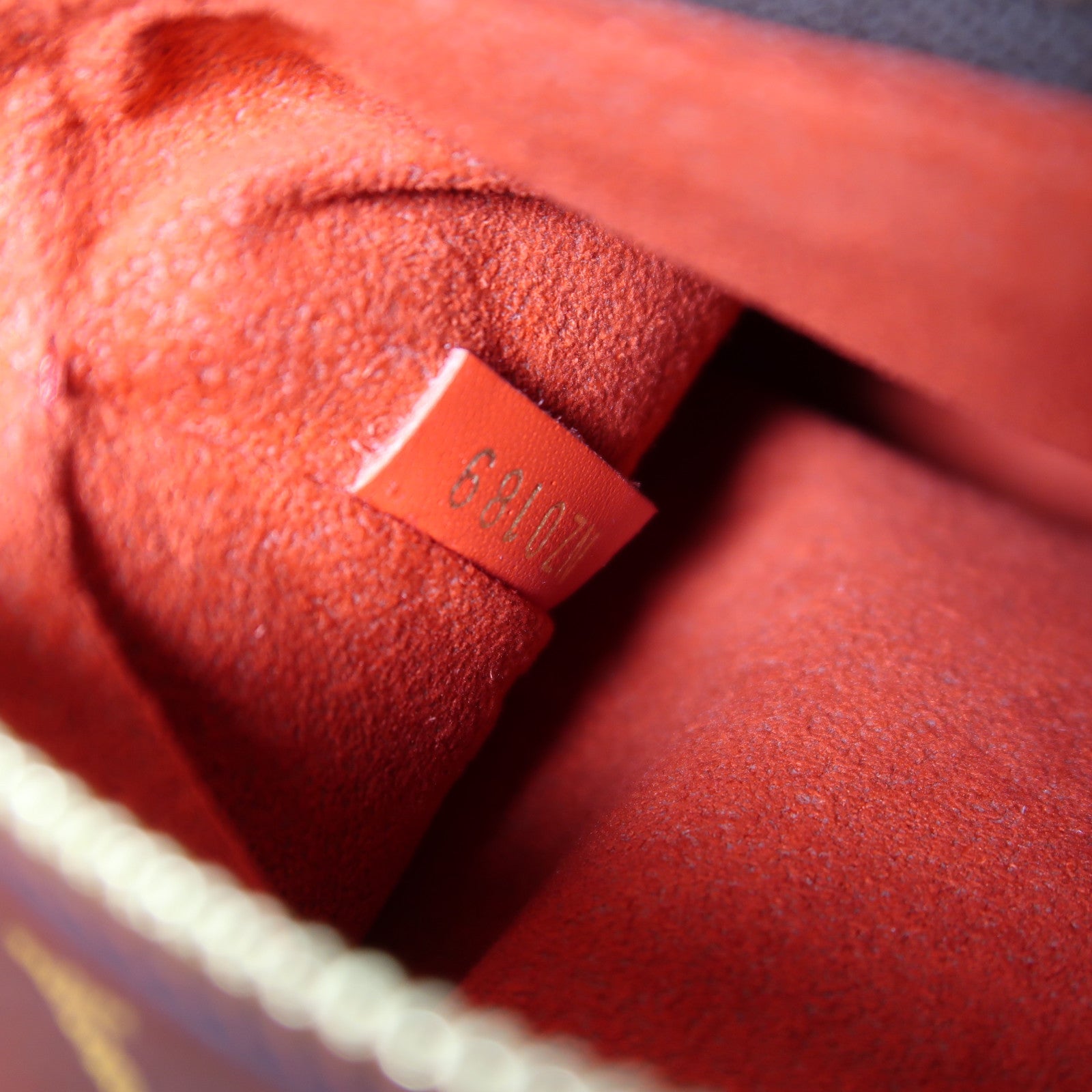 LOUIS VUITTON Monogram Neo Noe MM金扣肩背袋啡色/紅色