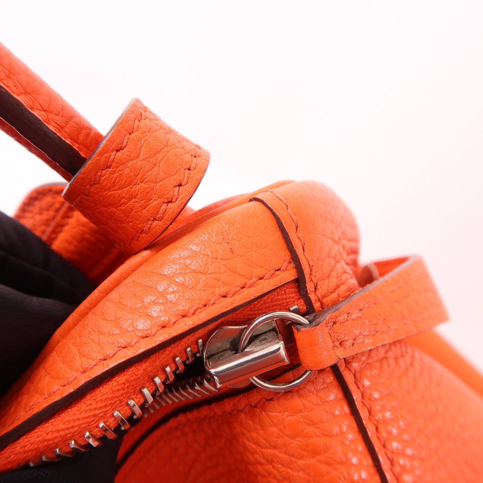 HERMES 皮革Lindy 30銀扣手挽肩背兩用袋9T Capucine