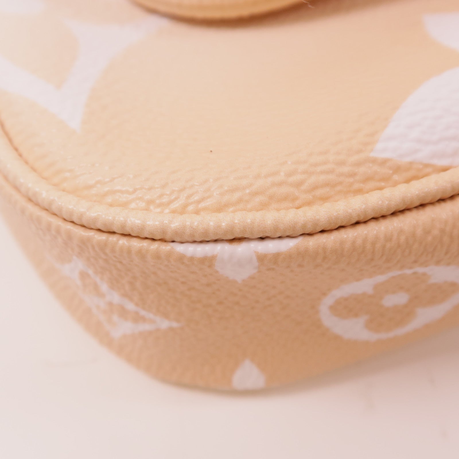 LOUIS VUITTON 【激減優惠】Monogram Giant Multi Pochette Accessoires金扣手挽肩背兩用袋