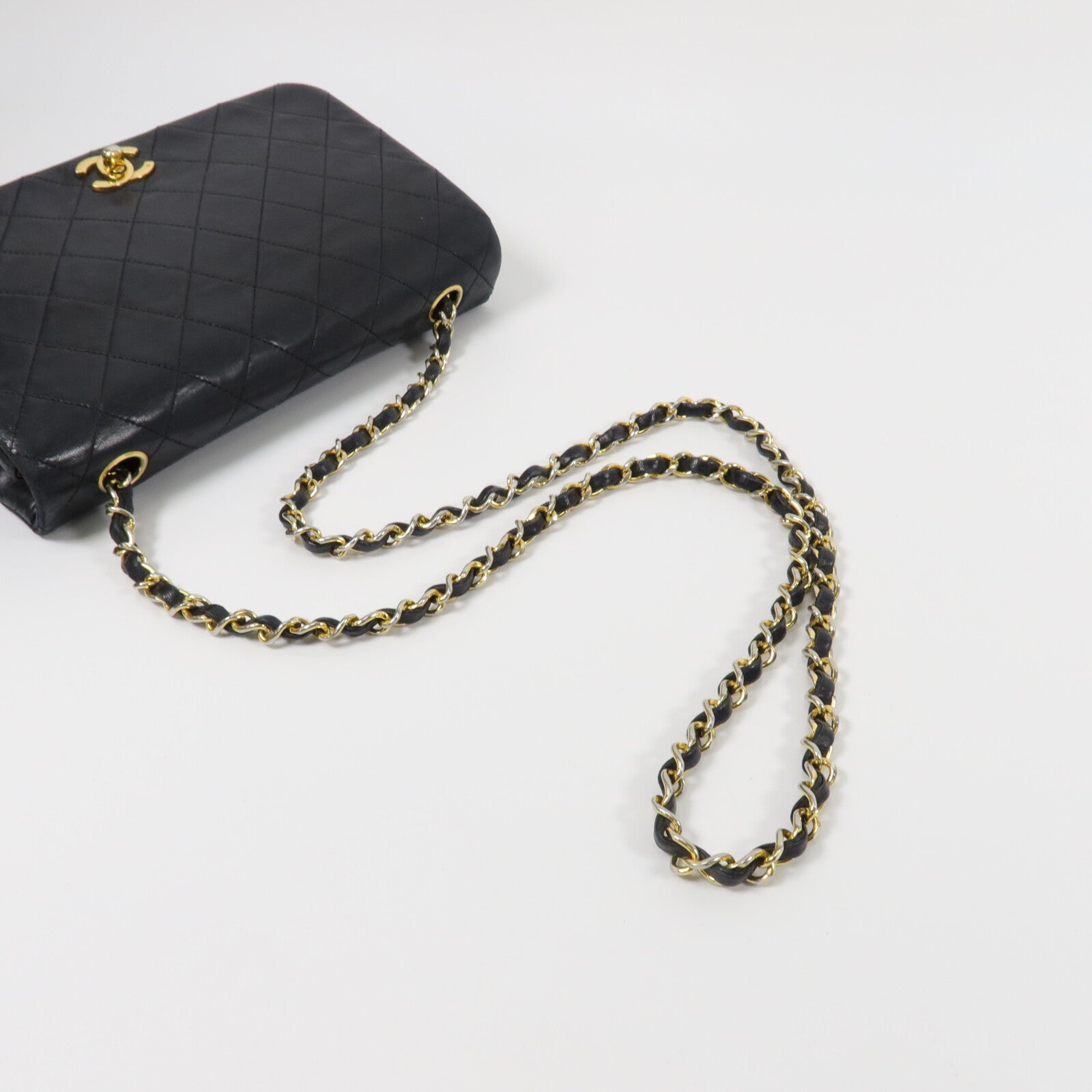 CHANEL 羊皮皮革Vintage Chain Shoulder鏈帶肩背袋