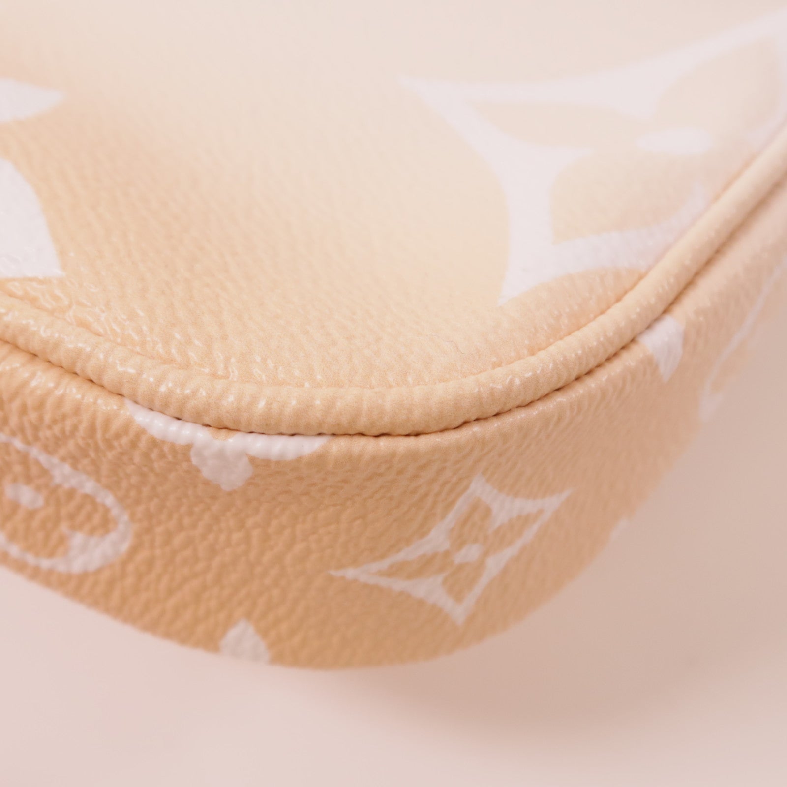 LOUIS VUITTON 【激減優惠】Monogram Giant Multi Pochette Accessoires金扣手挽肩背兩用袋