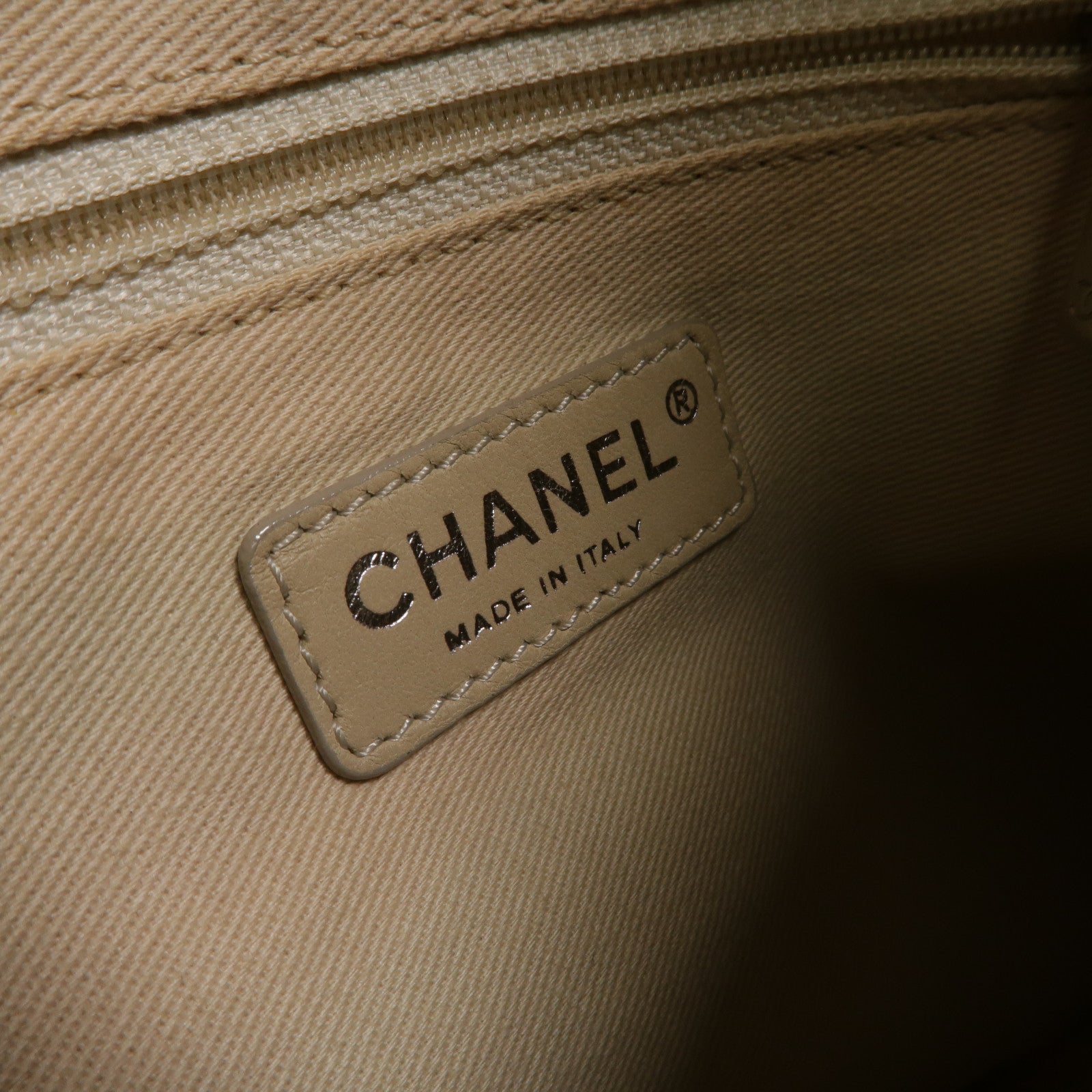 CHANEL 牛皮皮革Chain Shoulder鏈帶肩背袋