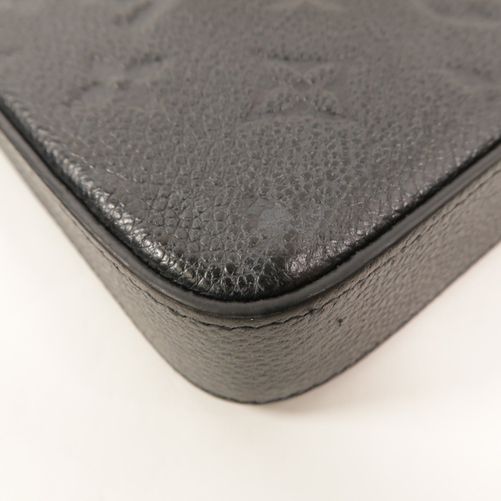 LOUIS VUITTON Monogram Empreinte Felicie Pochette鏈帶肩背袋