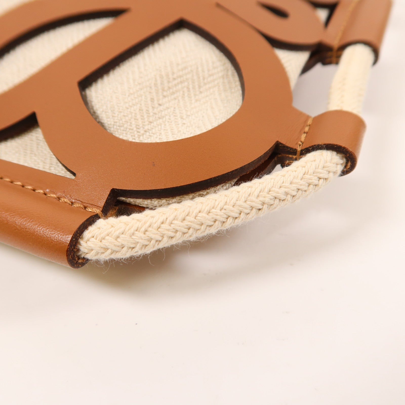 LOEWE 帆布/皮革Cutout肩背袋