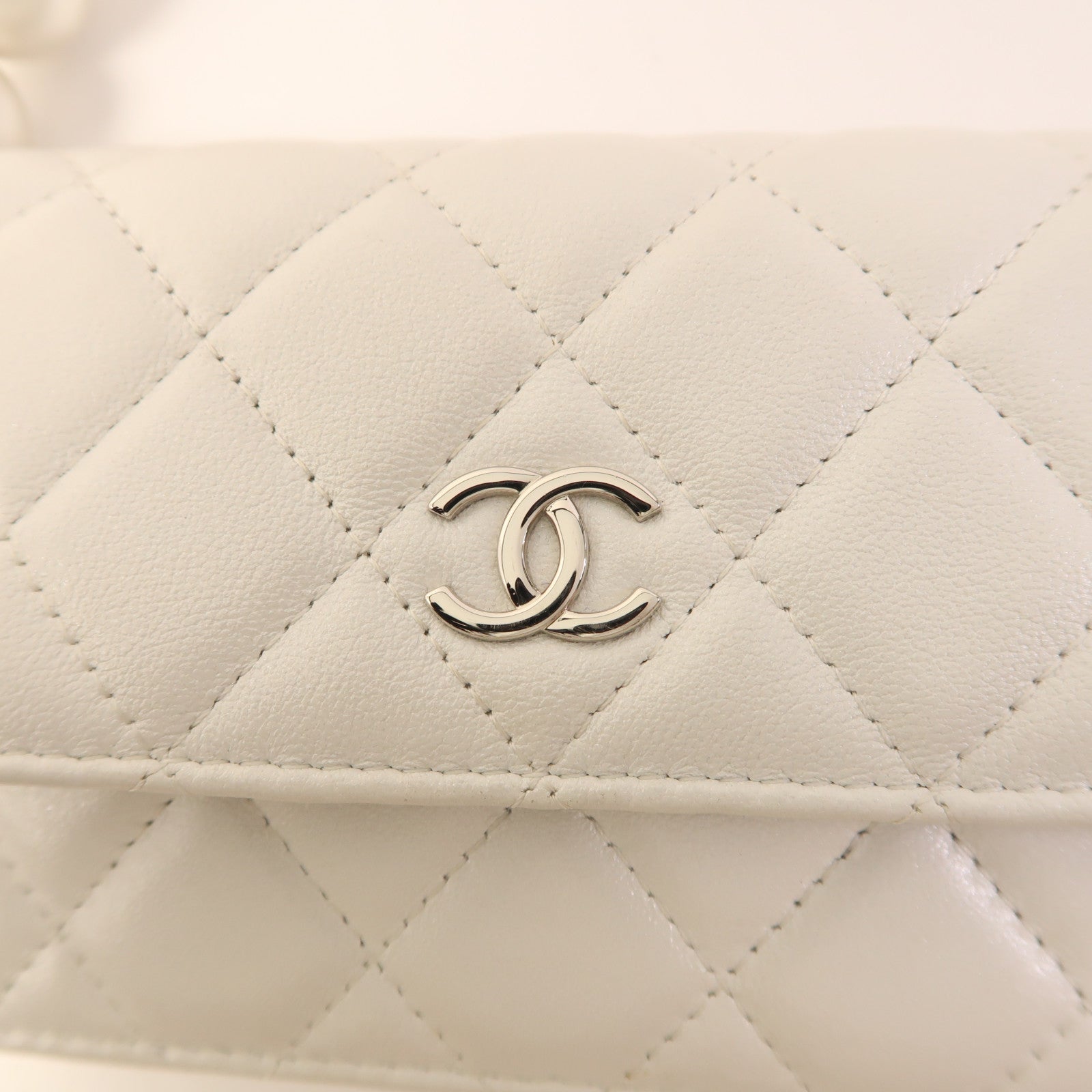 CHANEL CC Wallet On Chain Shoulder Bag Calfskin Leather White
