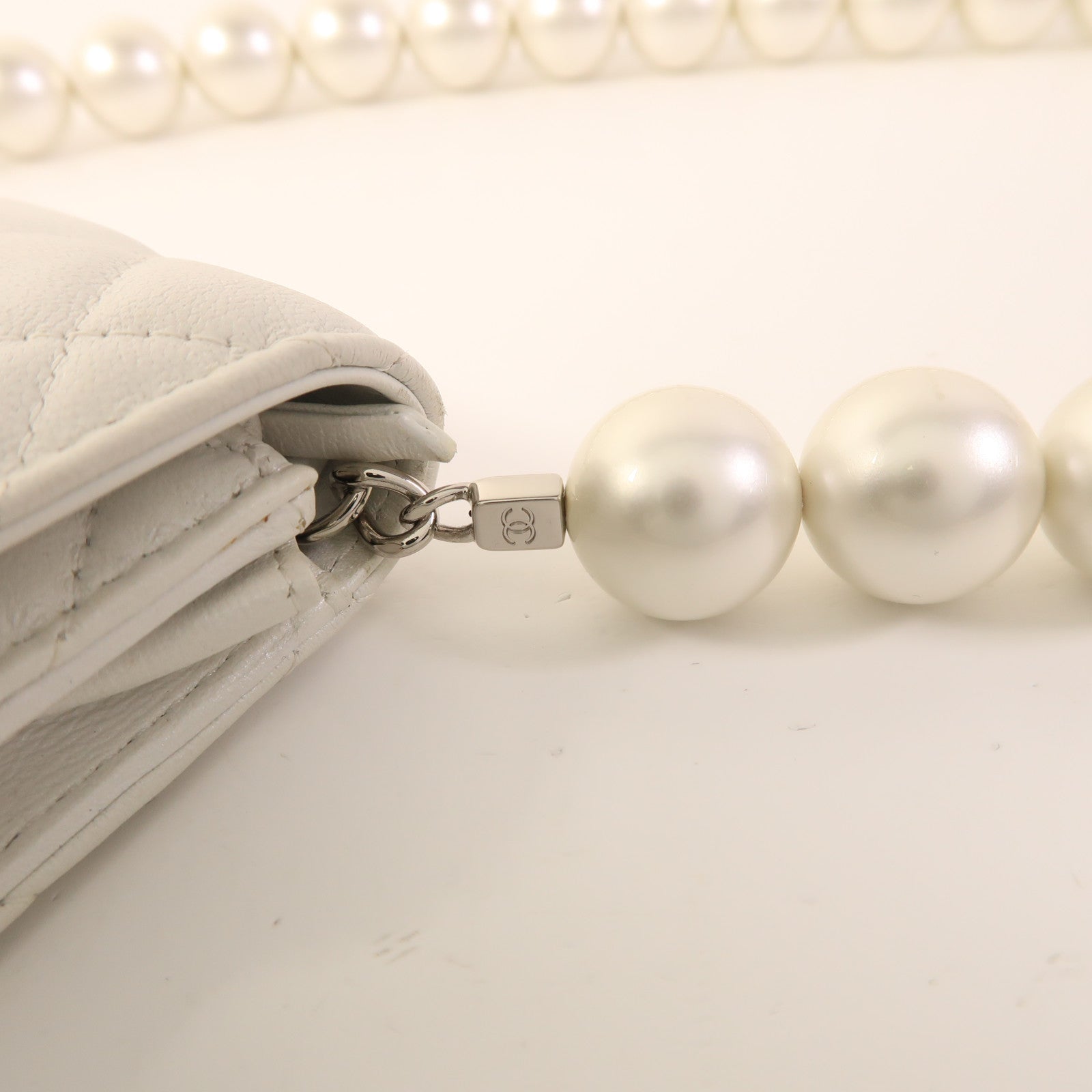 CHANEL CC Wallet On Chain Shoulder Bag Calfskin Leather White