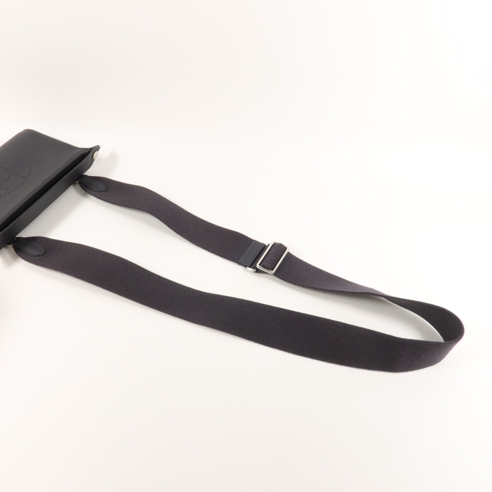 HERMES Togo皮革Videpoches肩背袋Noir