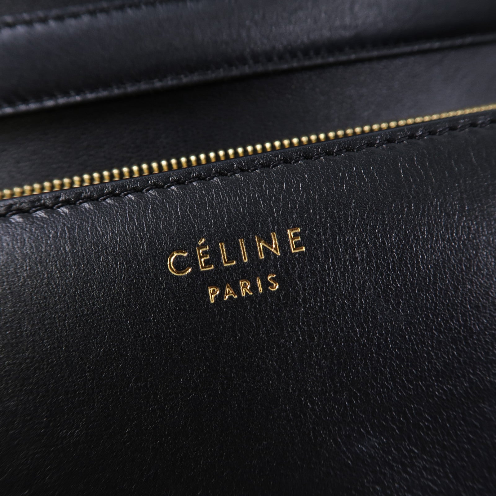 CELINE 牛皮皮革Classic Box金扣肩背袋黑色