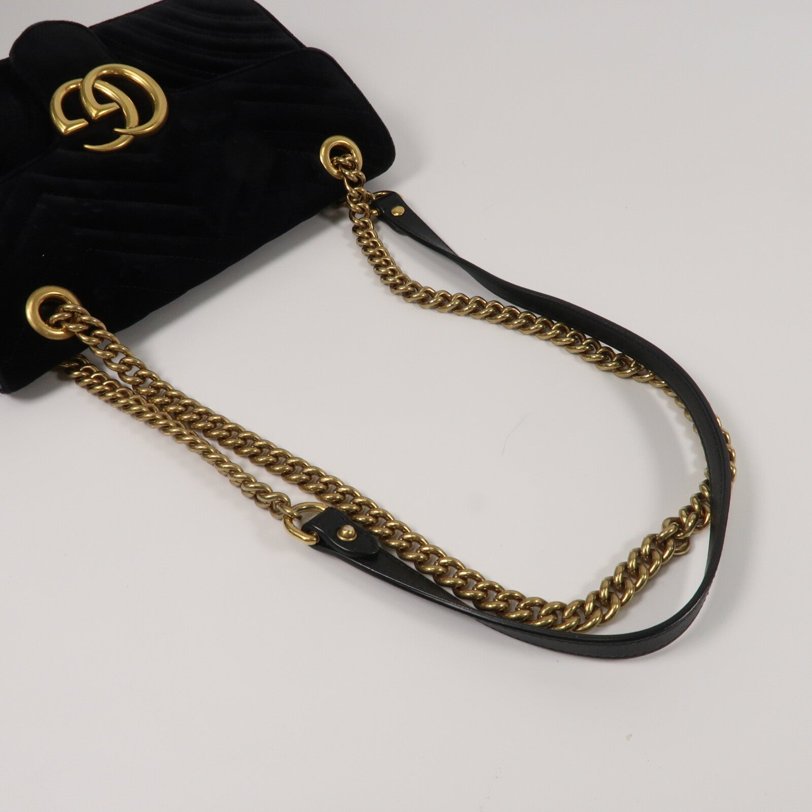 GUCCI 天鵝絨GG Marmont Shoulder Bag鏈帶肩背袋